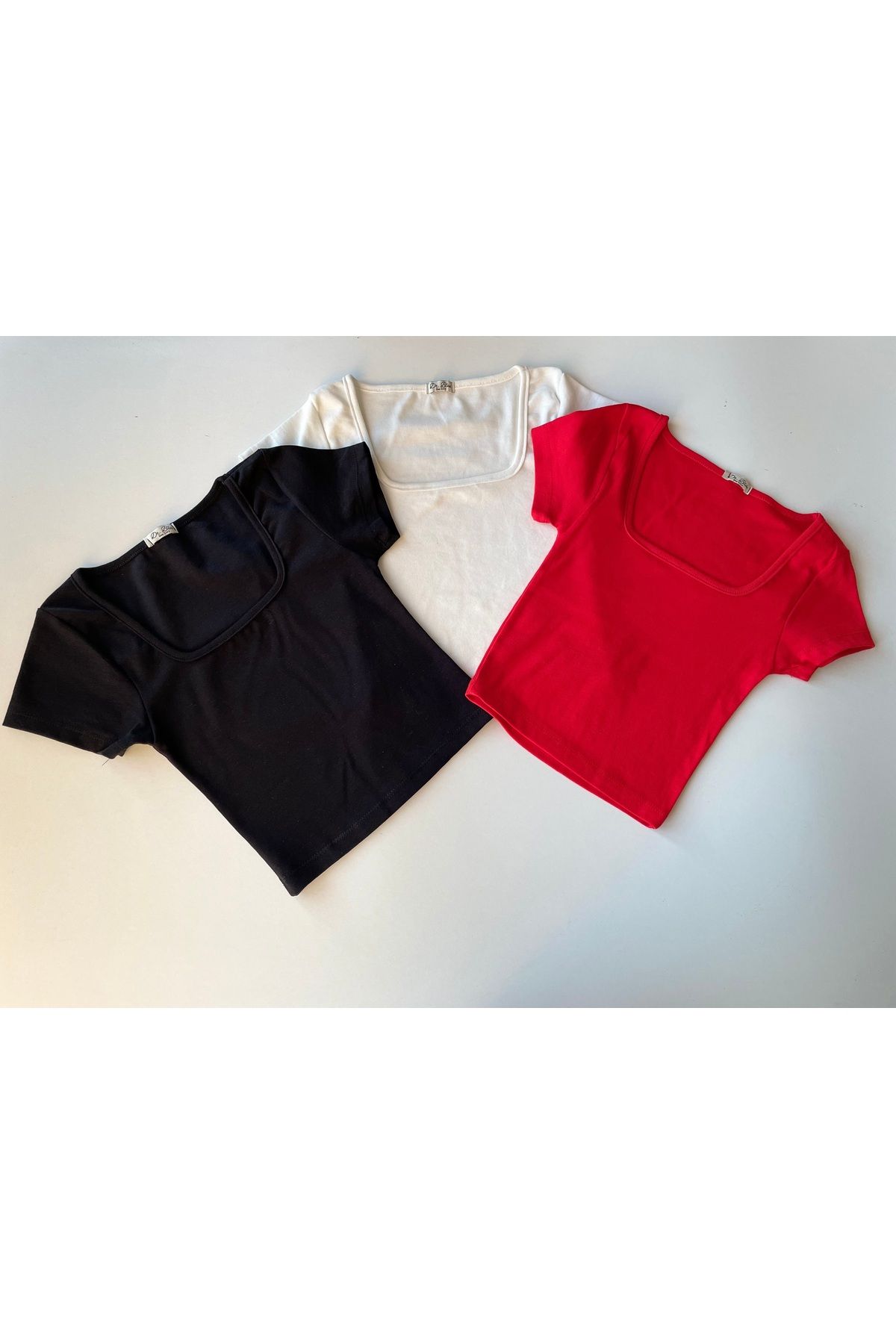 SHClothing accessories 3’lü kaşkorse standart beden kare yaka crop siyah-beyaz-kırmızı