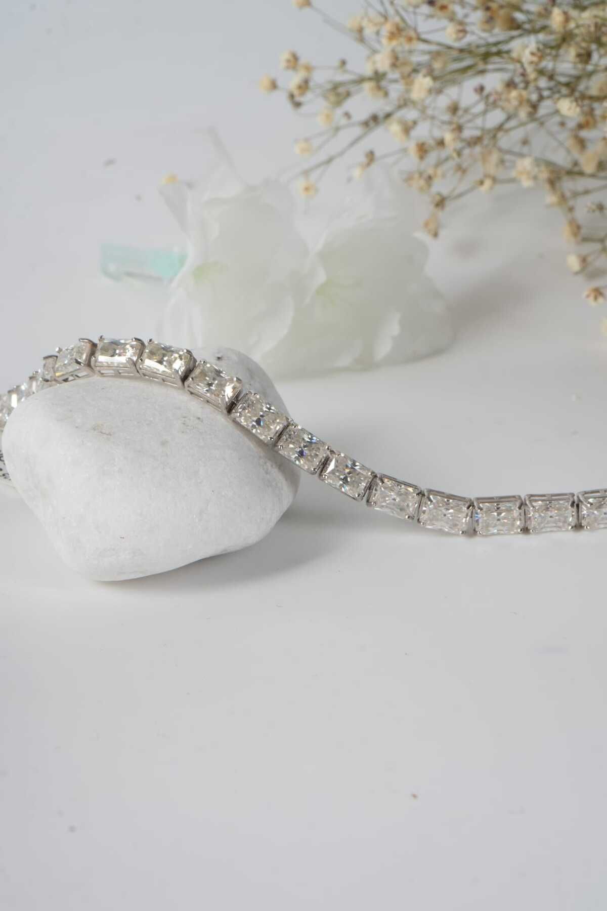 Aksesuaring Mozanit Taşlı Emerald Kesim Gümüş Bileklik
