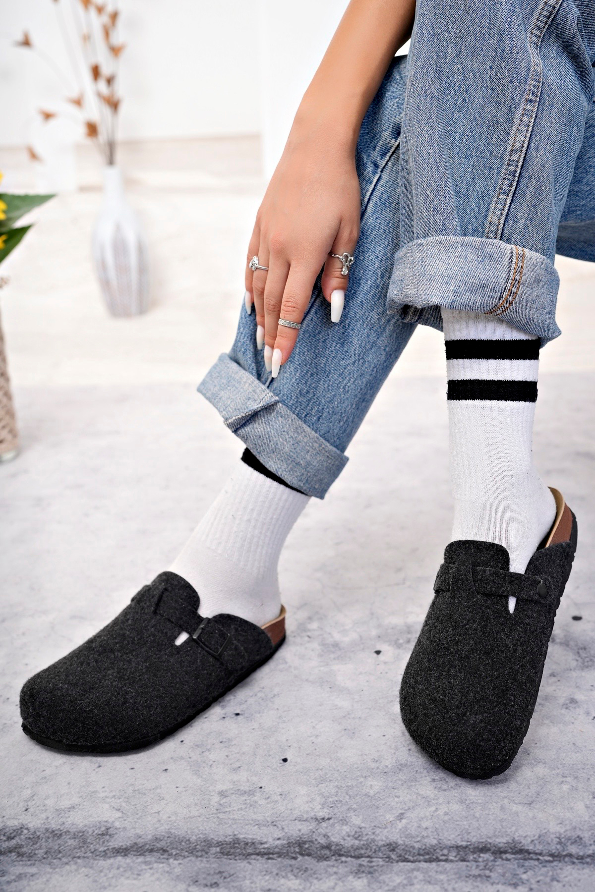 Polomia Comfort Kadın Unisex Mantar Taban Eva Konfor Moda Kışlık Önü Kapalı Keçe Model Sabo Günlük Rahat Ev Terlik görsel 5