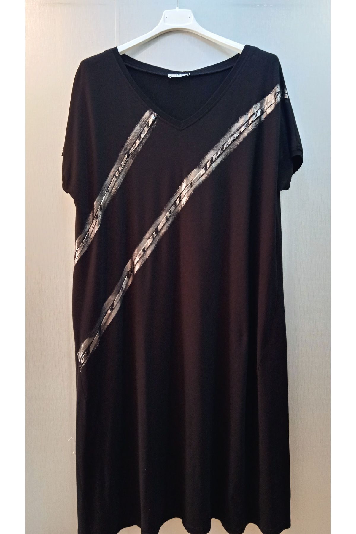 Whip Design WHİP DESİGN Büyük Beden Önü Lame Şeritli Siyah Renk Elbise