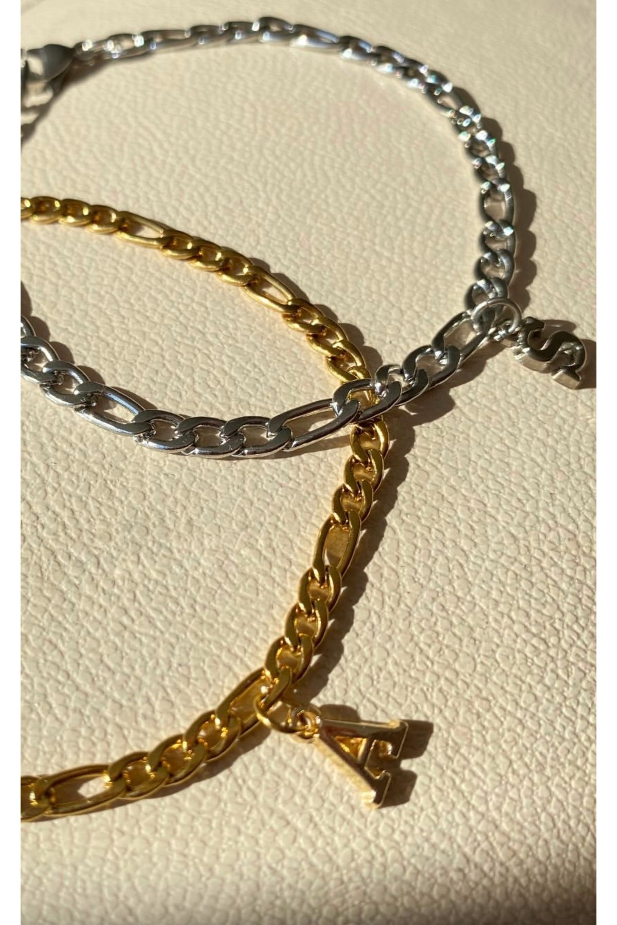Omelya Store Çelik 2 Adet Baş Harf Bileklik Gold-Silver (Çift Bilekliği- Arkadaş Bilekliği)