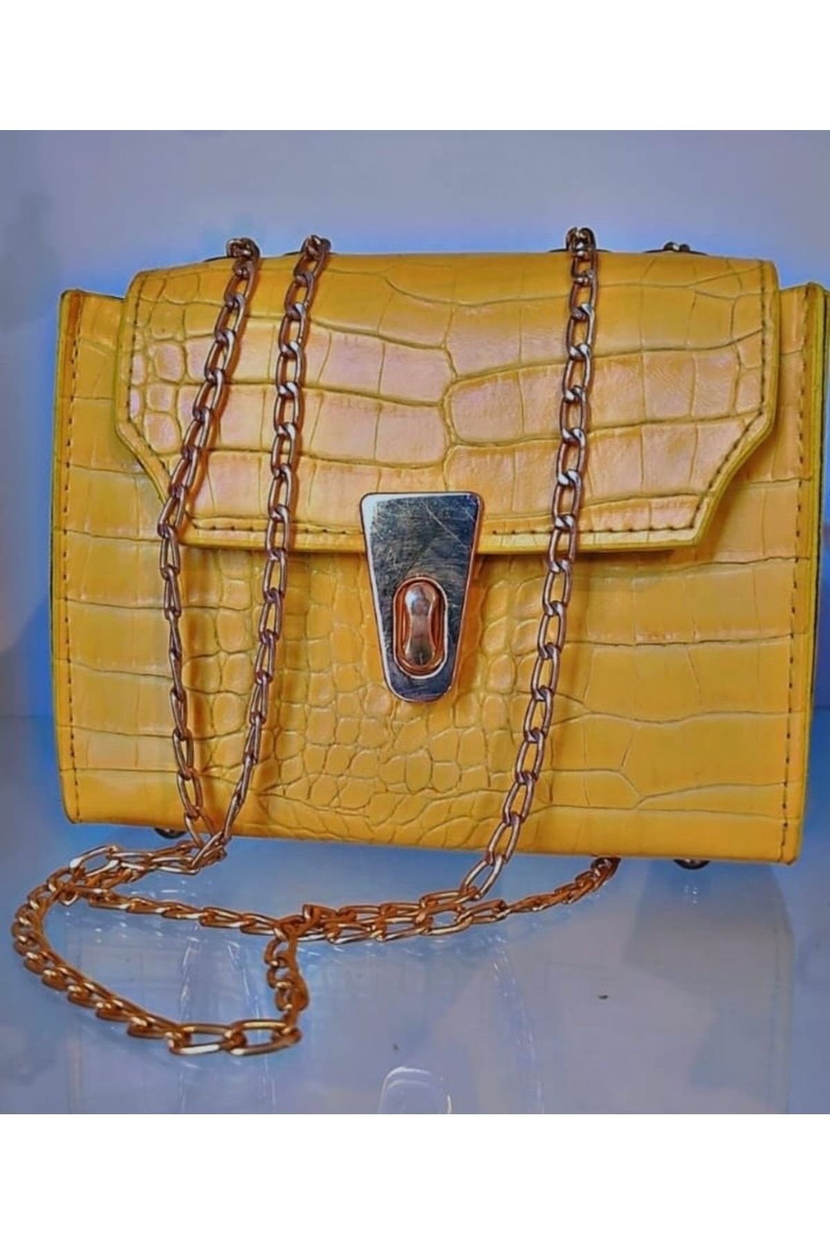 Butik KADIN EL ÇANTASI GÜNLÜK KULLANIMA UYGUN RENKLİ