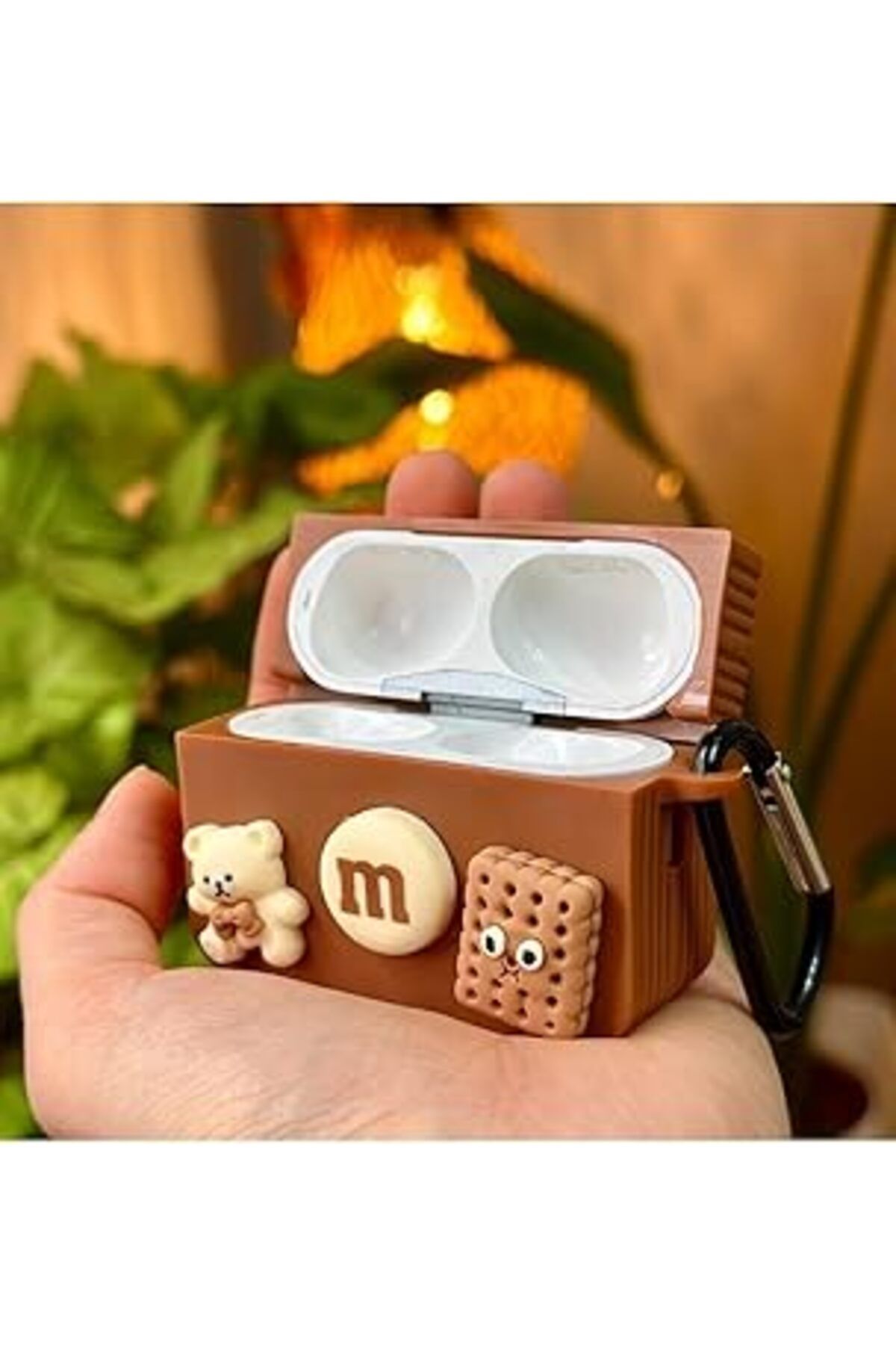 Pazarcan Airpods Pro - Airpods Pro2 Ile Uyumlu Bisküvi Ayıcık Tasarımlı Kalın Silikon Kılıf - Brown