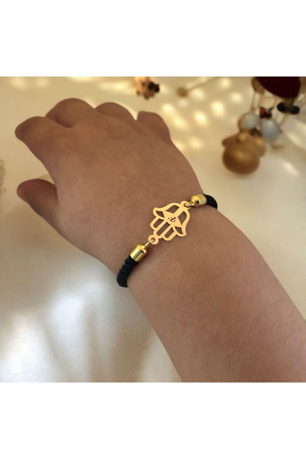 ARCHINO GOLD F Harfine Özel Siyah İpek Örgülü Hamsa Motifli 14 Ayar Altın Plakalı Hediye Bileklik-509harf