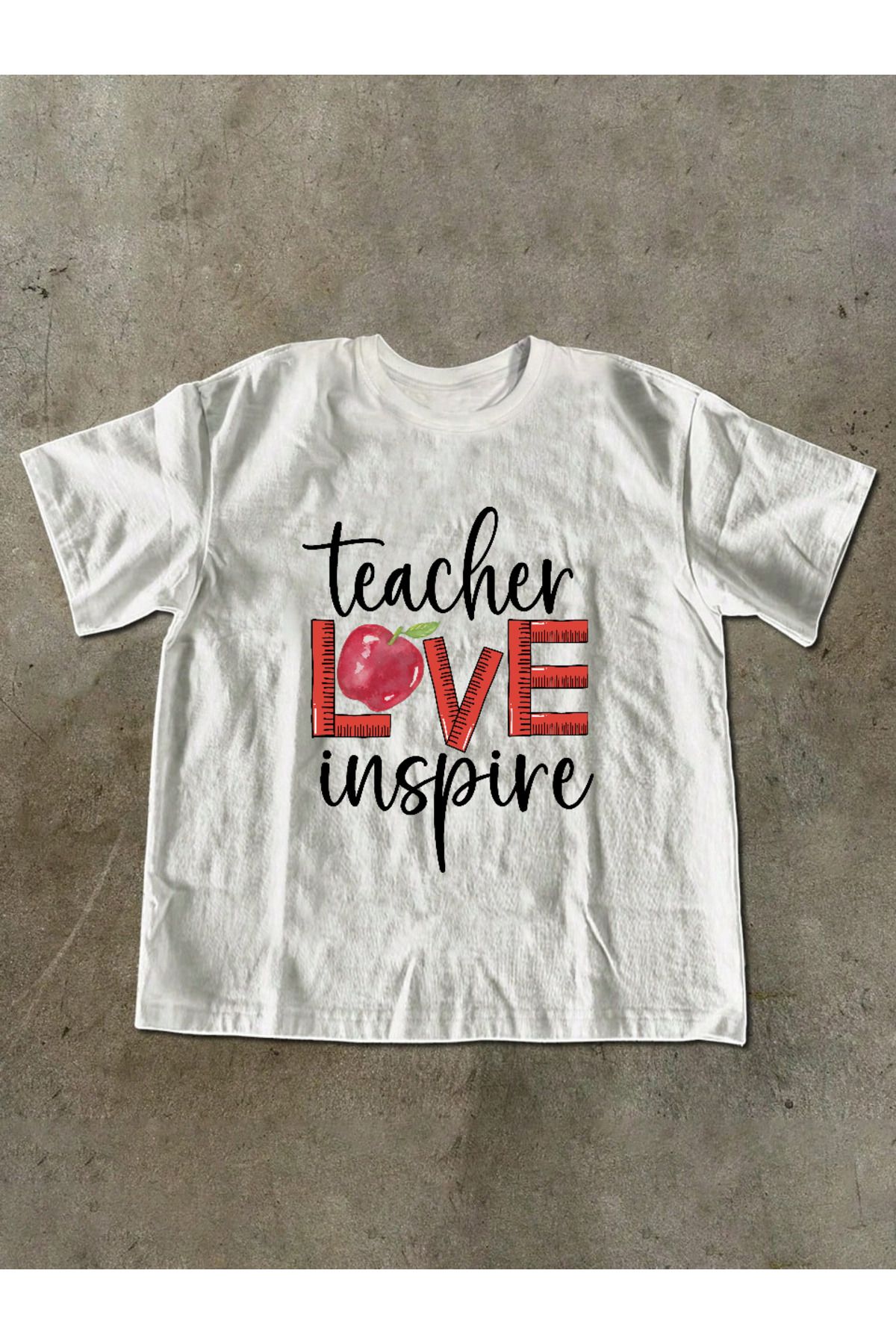ELNOYA Unisex Pamuklu Beyaz Oversize "Teacher Love Inspire" Baskılı Bisiklet Yaka Rahat T-shirt