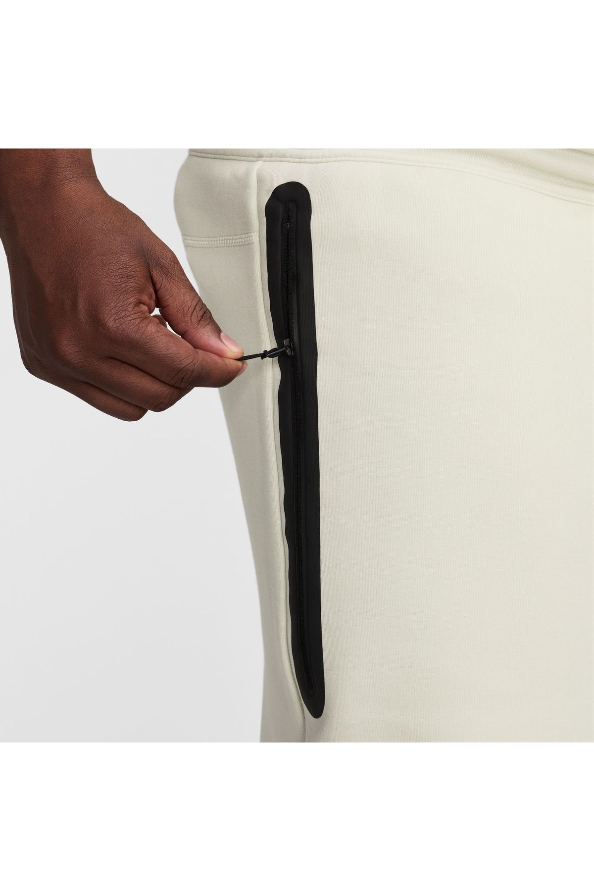 Nike-M Nk Tch Flc Short L L INTL 7