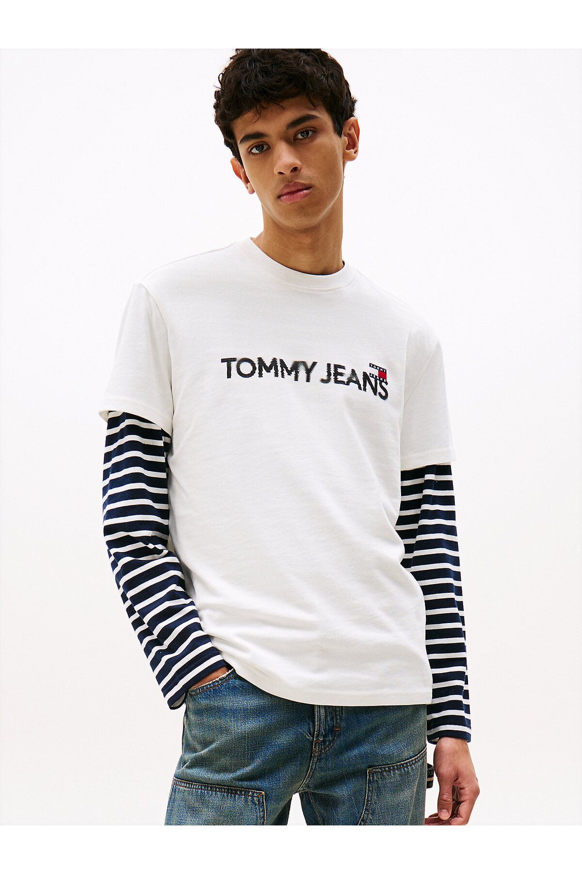 Tommy Hilfiger Tommy Badge Crew Neck T-Shirt