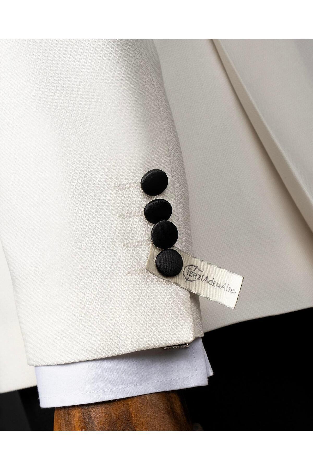 TerziAdemAltun-Italian Style Shawl Collar Jacket Vest Pants Groom Suit Set Ecru T14267 5