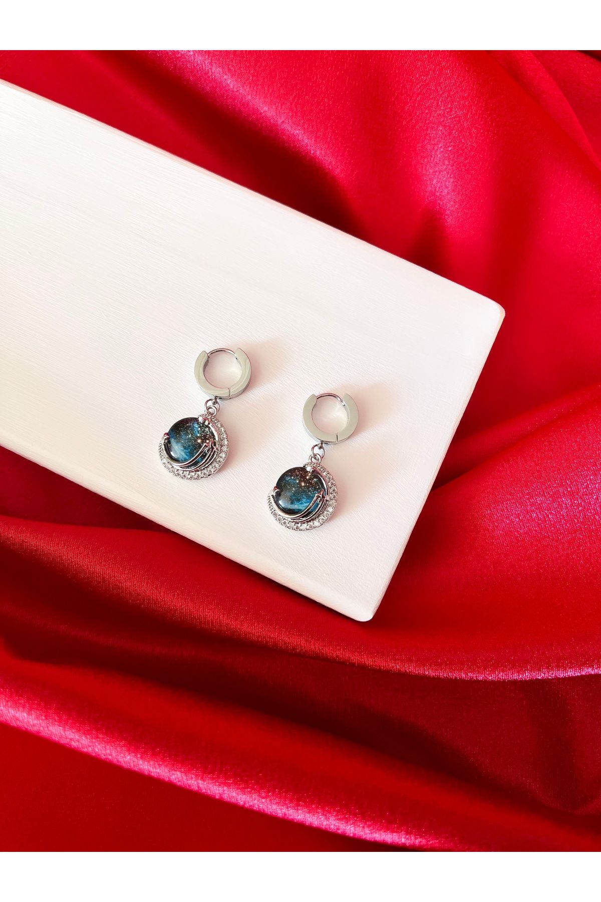 Butik Kuzey Işıkları Klipsli Silver Çelik Küpe