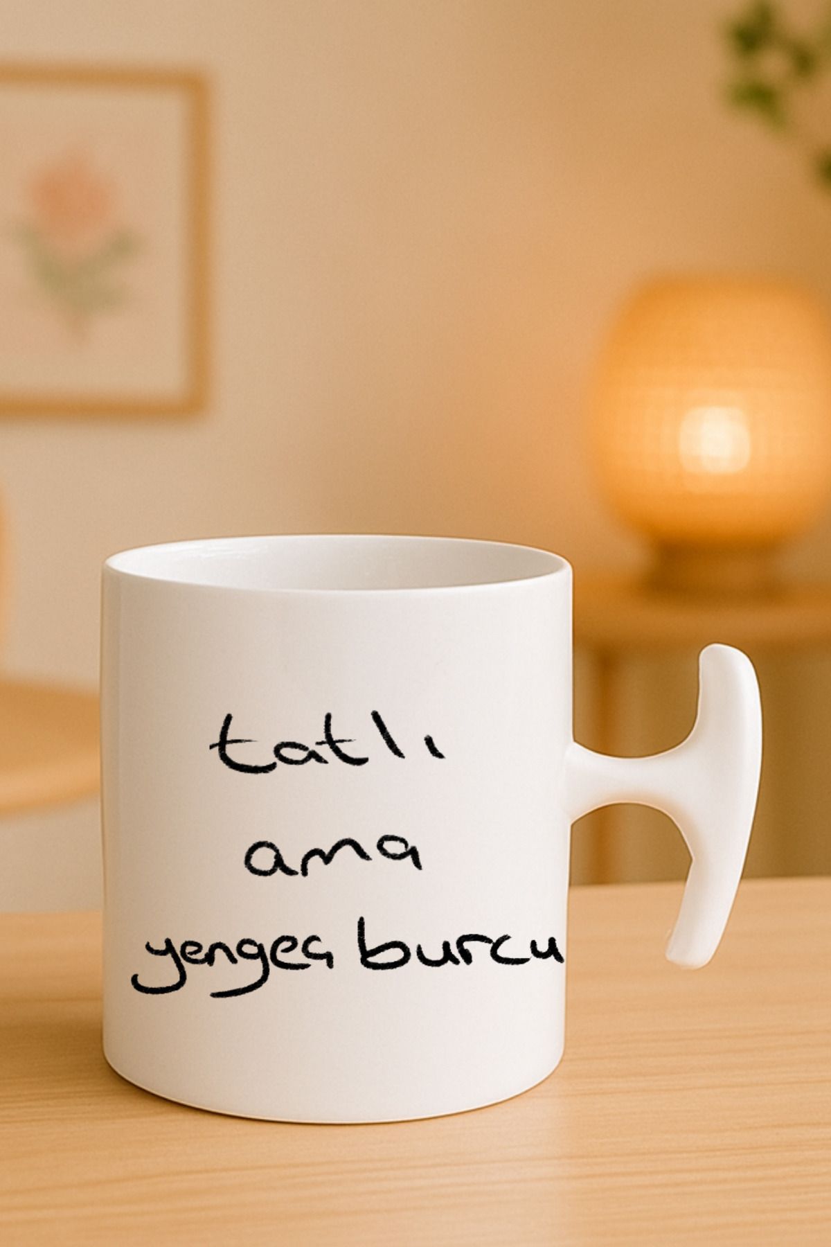 Witchy Co Tatlı Ama Burcu Yazılı Hammer Kulplu Kupa Bardak, Hediyelik