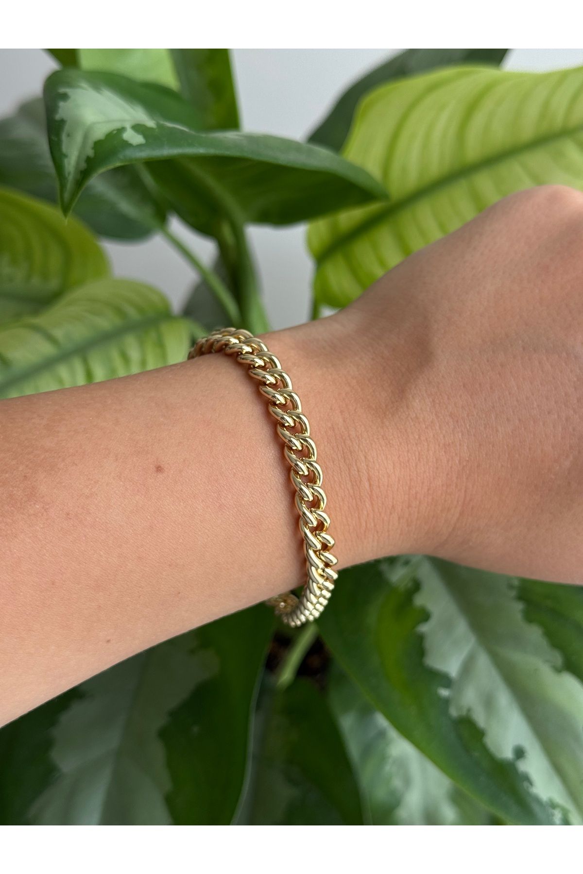 XUPING JEWELRY Xuping Zincirli Orta Kalınlıkta Taşsız 14K Altın Renkli Vip Bileklik Kararmaz