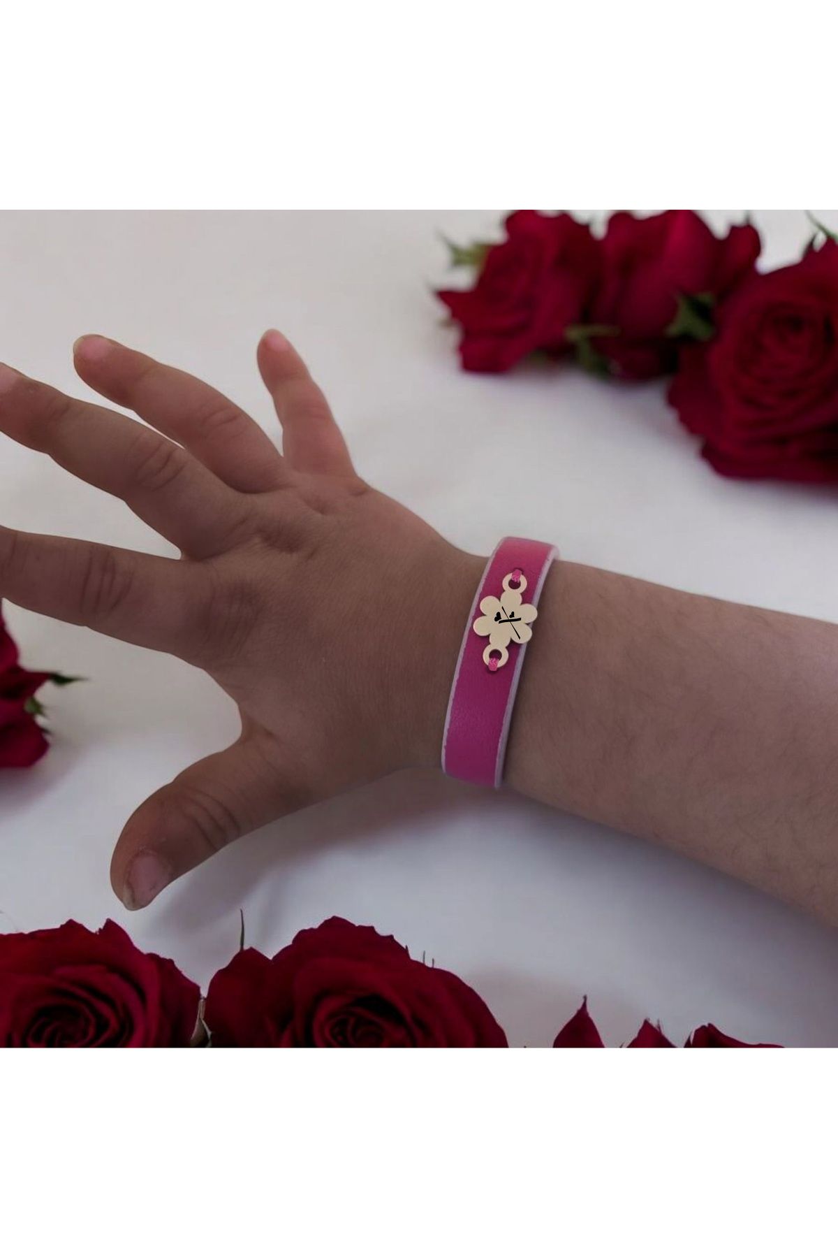 ARCHINO GOLD X Harfine Özel Doğal Pembe Derili Çiçek Motifli 14 Ayar Altın Plakalı Hediye Bileklik-383harf