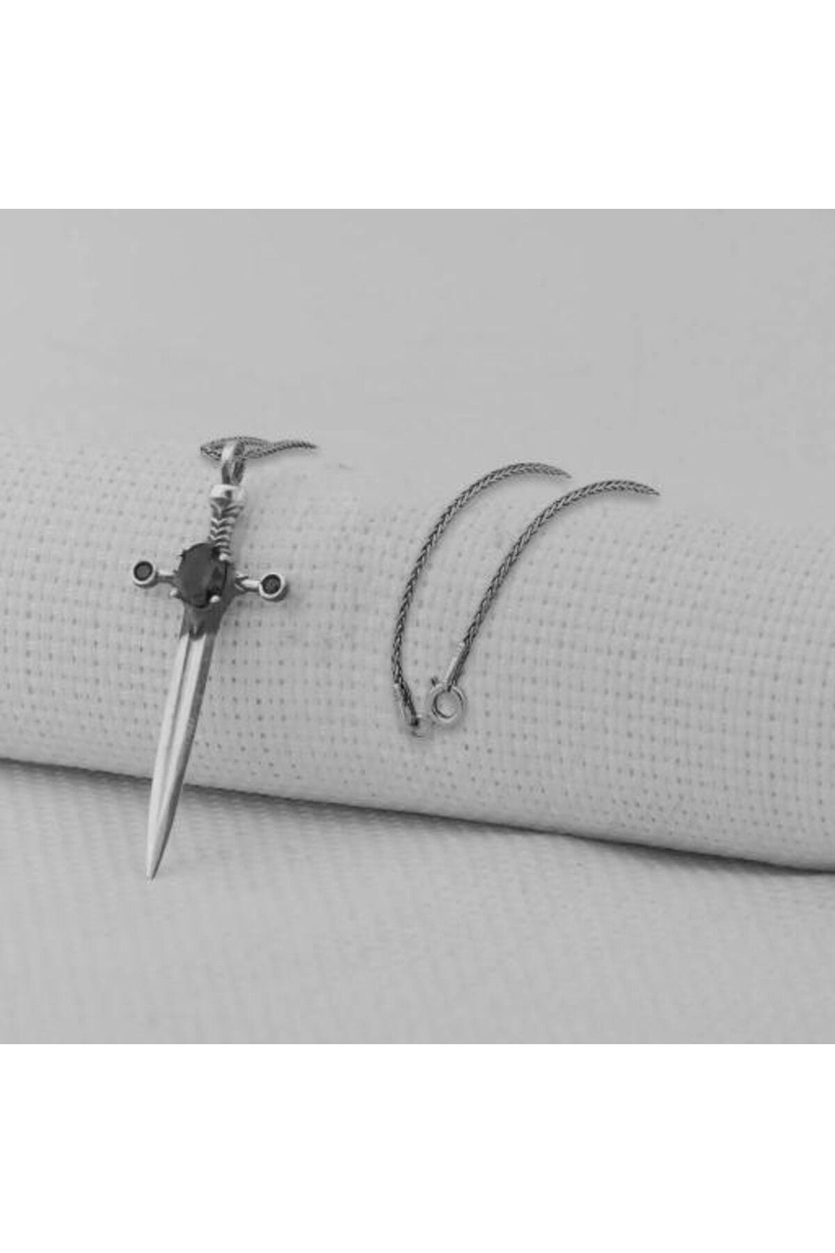 shop Zirkon Taşlı Şovalye 925 Ayar Gümüş Erkek Kolye