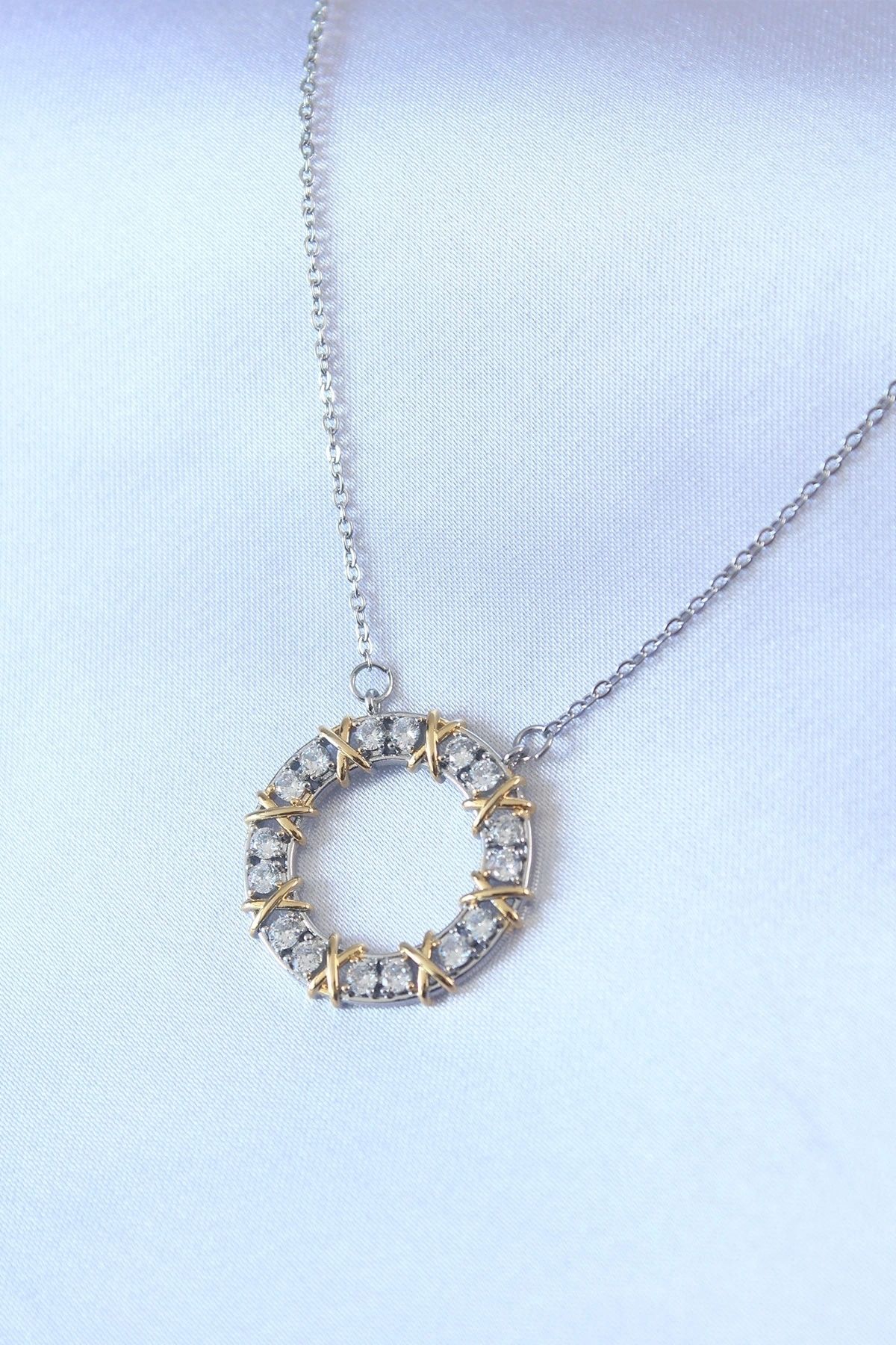 shopwave 316L Çelik Gümüş Renk Zirkon Taşlı Gold Detay Xoxo Kadın Kolye