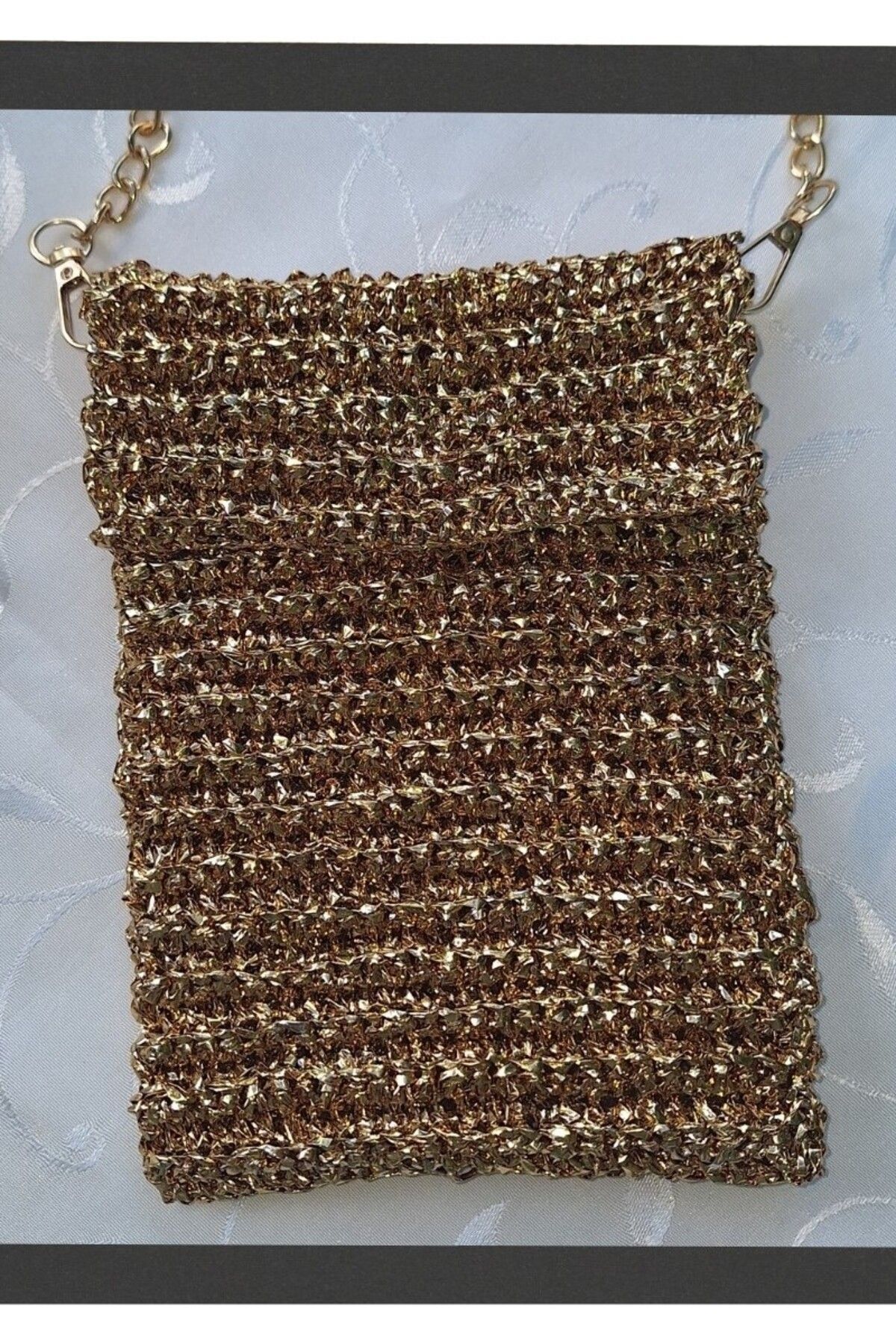 Butik KADIN ALTIN RENGİ METALİK İP TELEFON ÇANTASI HAND MADE EL ÖRGÜSÜ