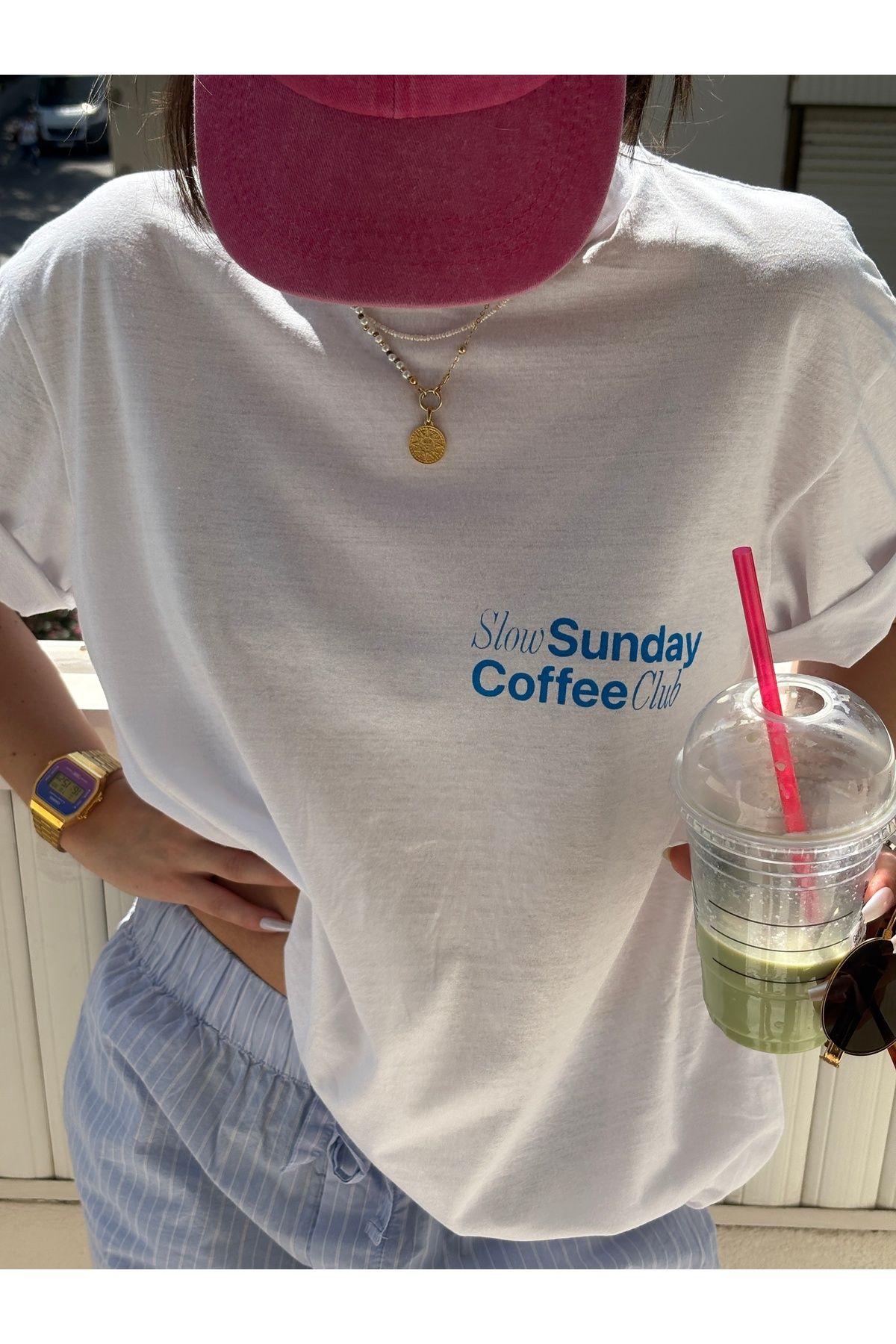 The Chin Kadın Beyaz Oversize Mavi Sunday Coffee Baskılı Kısa Kol Tişört