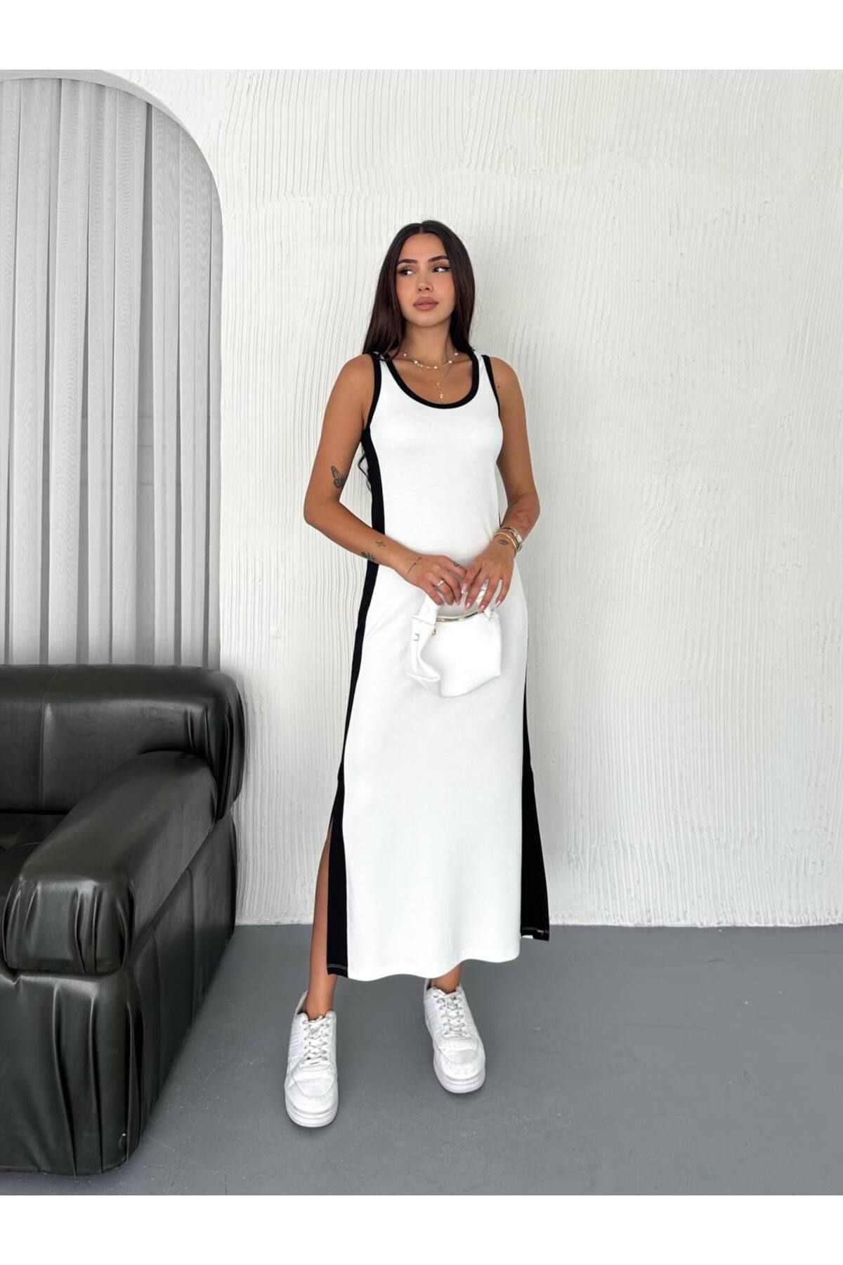 Bella Breeze Kadın Yan Şeritli Basic Stil Atlet Yaka Uzun Elbise