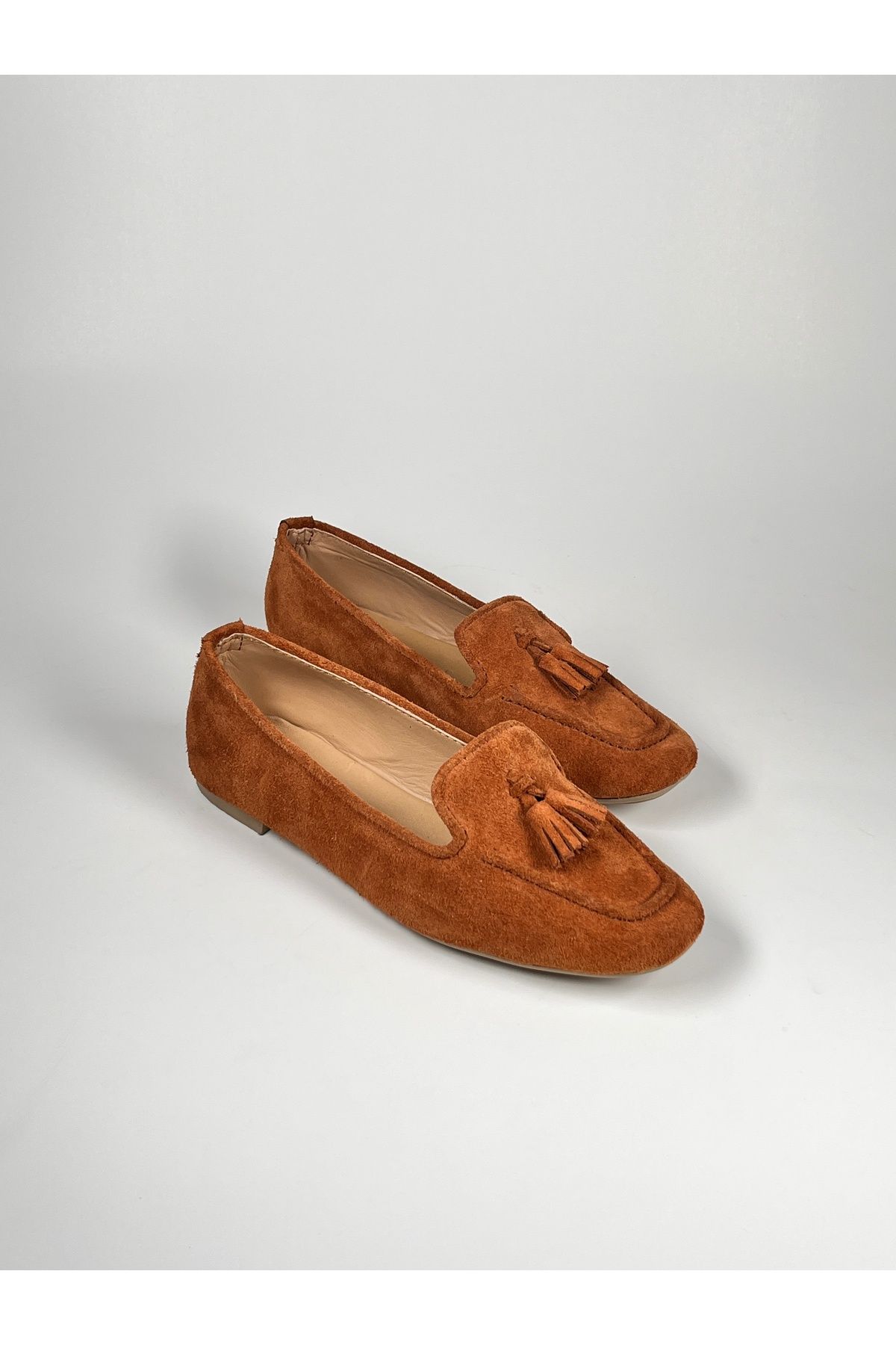 futsi shoes Hakiki Deri Süet Püsküllü Kadın Babet