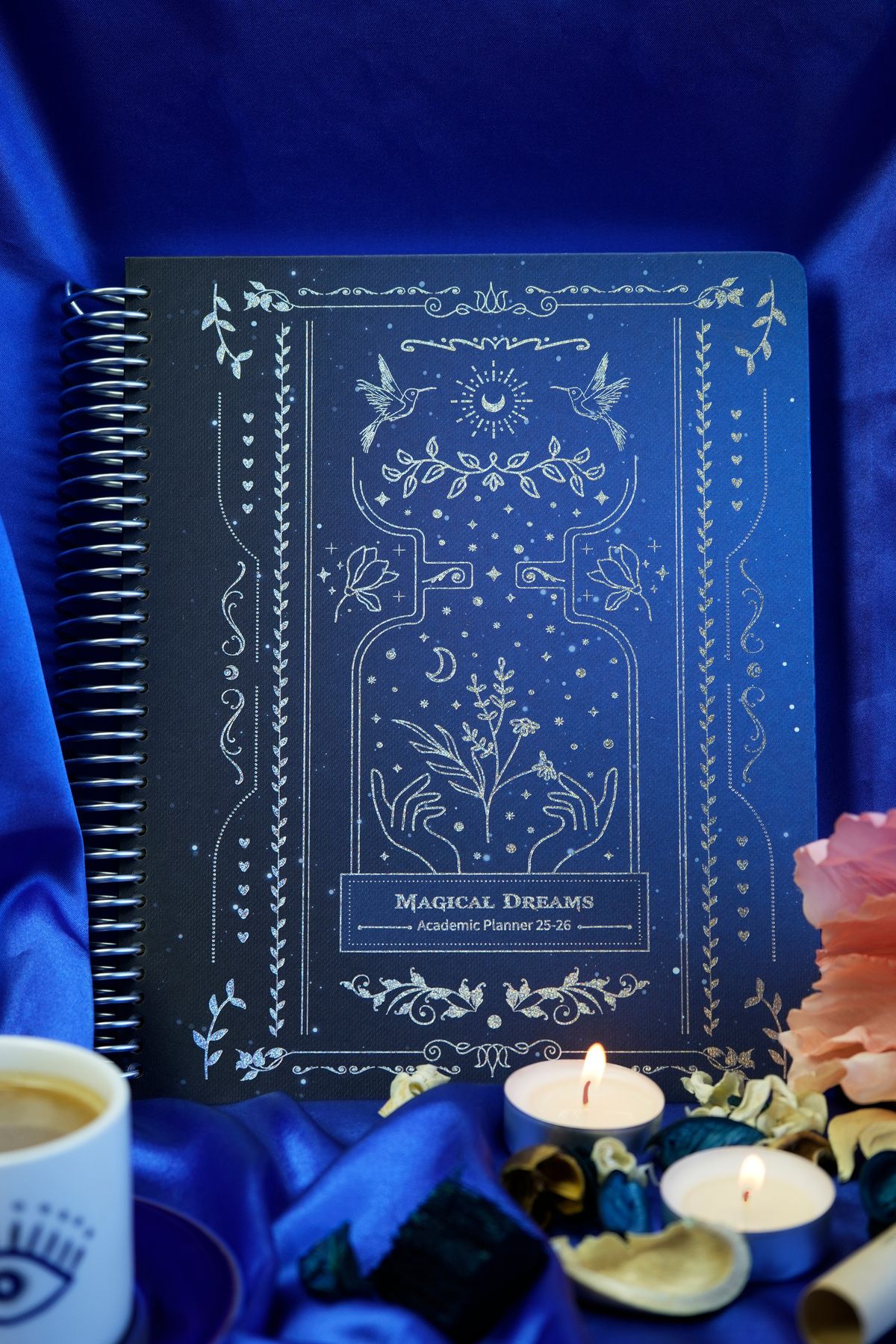 Victoria's Journals Victoria’s Journals 17x23 cm. Spiralli Akademik Ajanda 2025–26–Magical Dreams-Ayraçlı