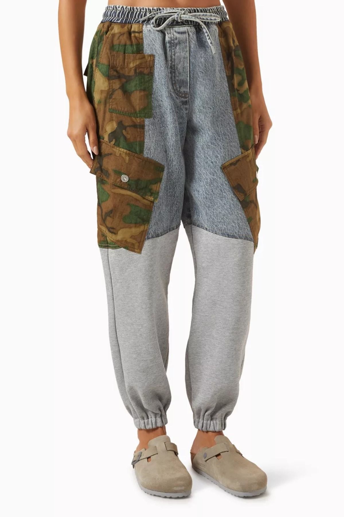 3.1 Phillip Lim Patchwork Kamuflaj Denim Sweatpants Rahat Kesim, Elastik Bel ve Paça