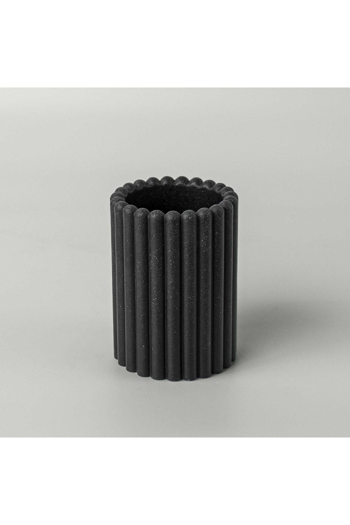 Linens Lundo 8,3x8,3x11,3 cm Diş Fırçalık Siyah