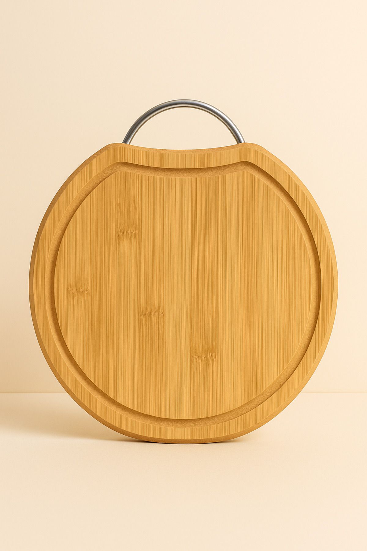 Wook Home 25 cm Yuvarlak Bambu Kesme Tahtası – Metal Askılı, Oluklu Yüzeyli