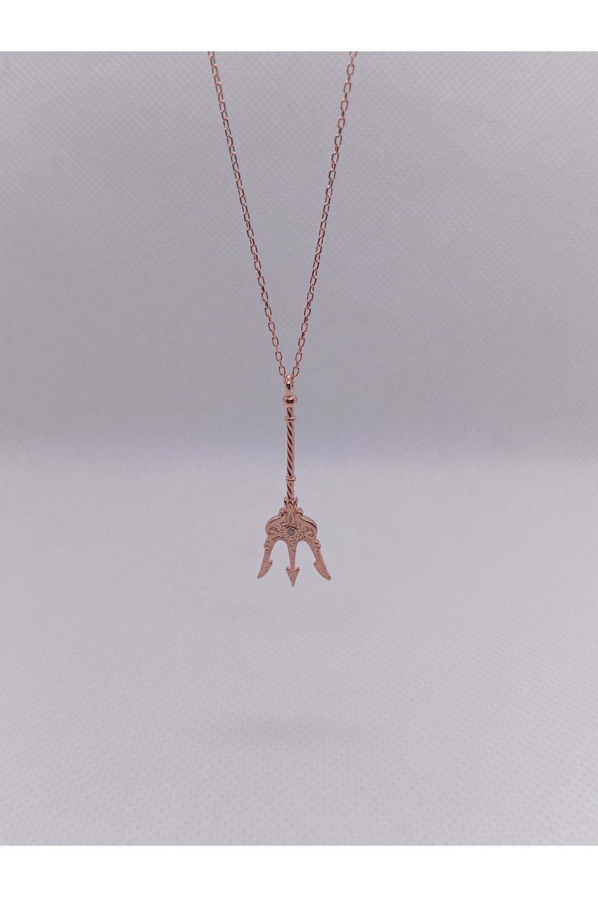 Kjewelry 925 Ayar Gümüş Üç Dişli Mızrak Kolye