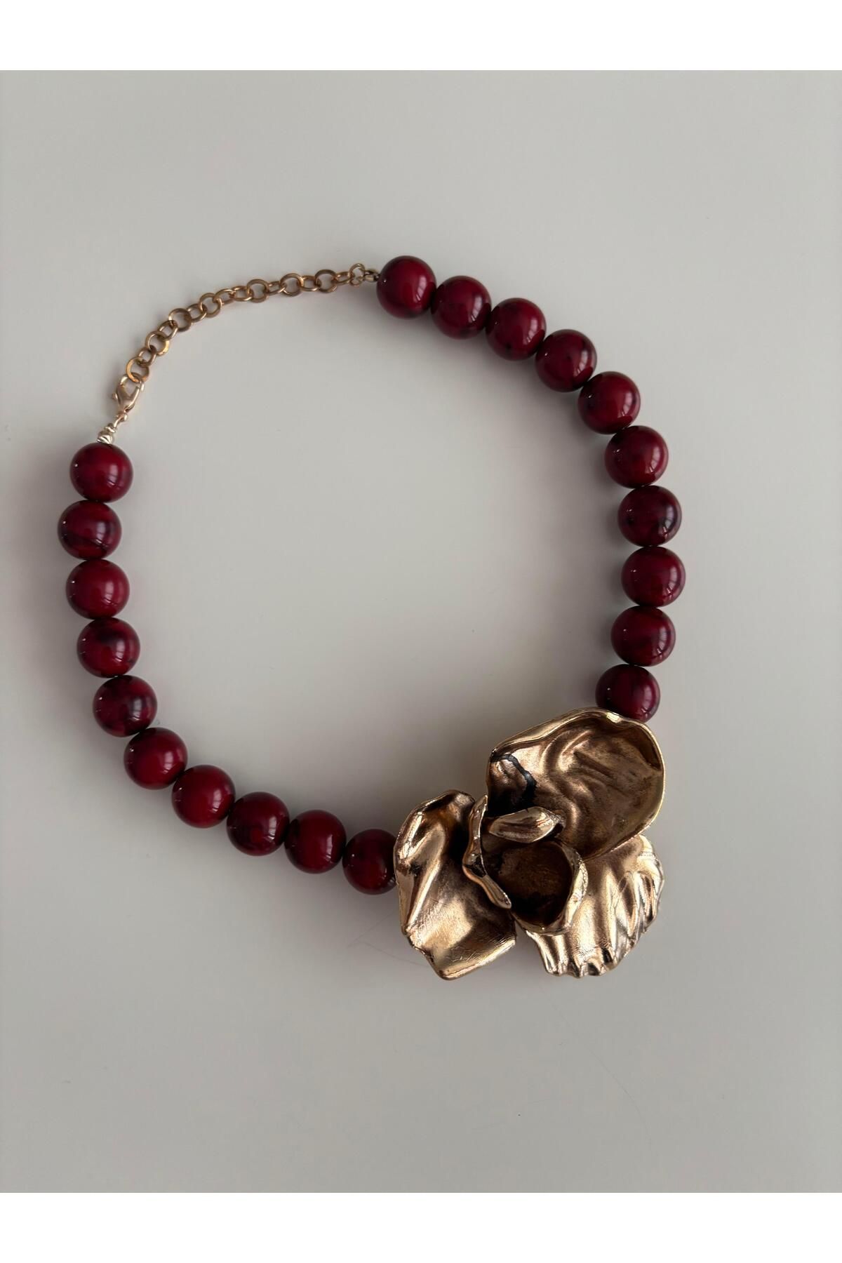 Trevi Accessories Marka Bordo Boncuk Gümüş Çiçekli Kolye