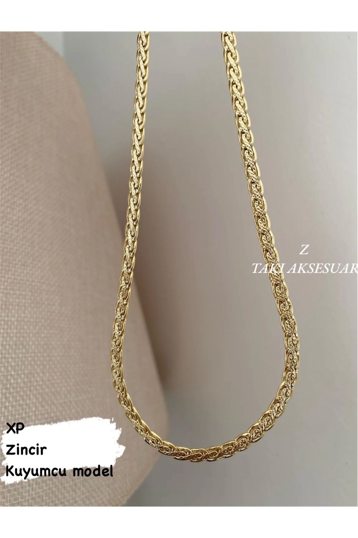 Butik XUping Çelik gold renk dolamalı zincir