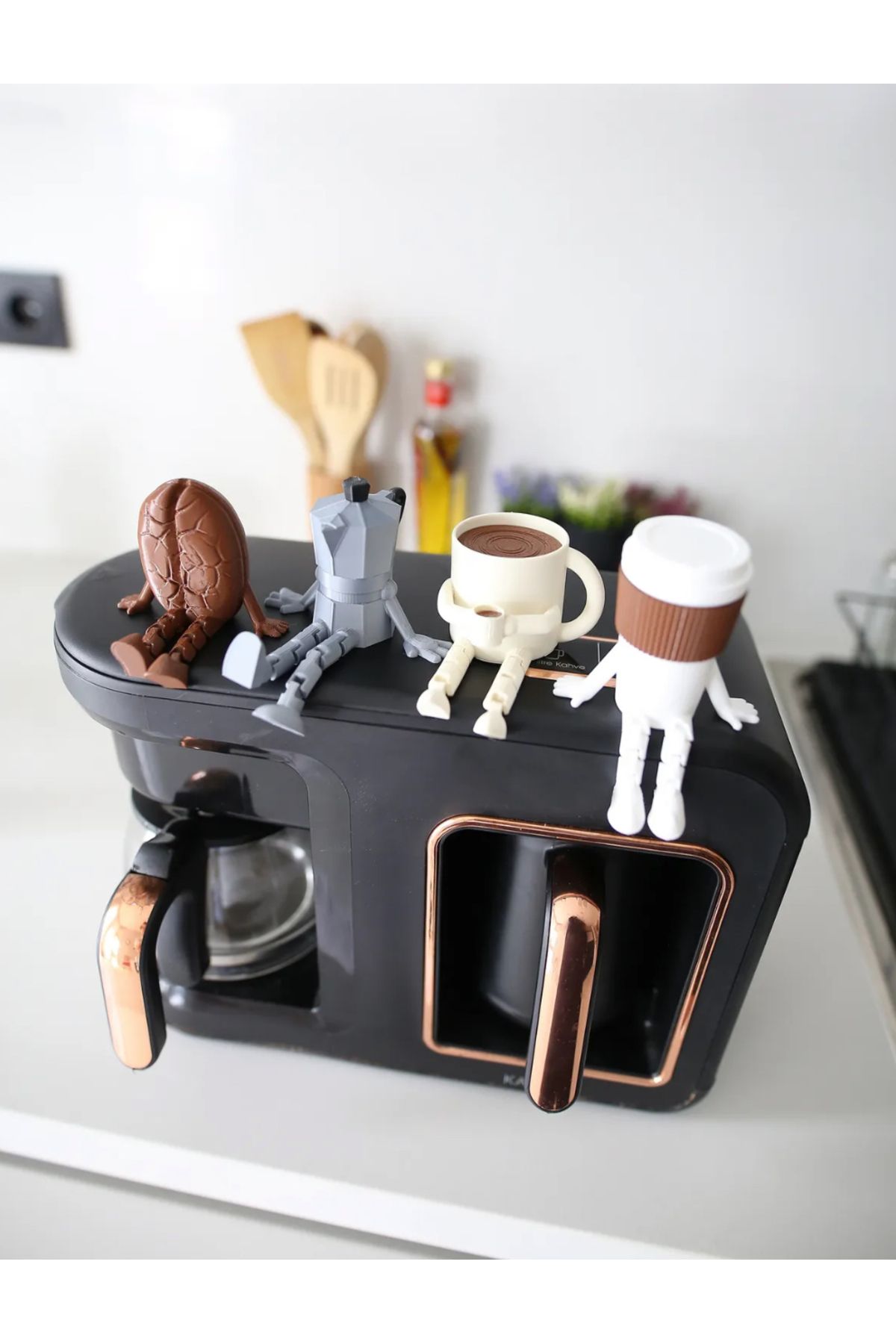 Evimania Sevimli Kahve Köşesi 4’lü Biblo Seti - Kahve Çekirdeği - Moka Pot - Kupa - Bardak Dekoratif