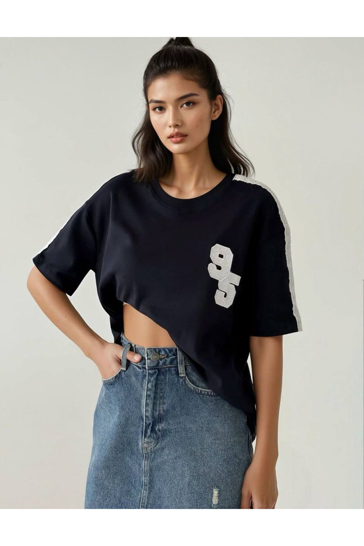 OYERGA MODA Kadın Sayı Baskılı T-Shirt