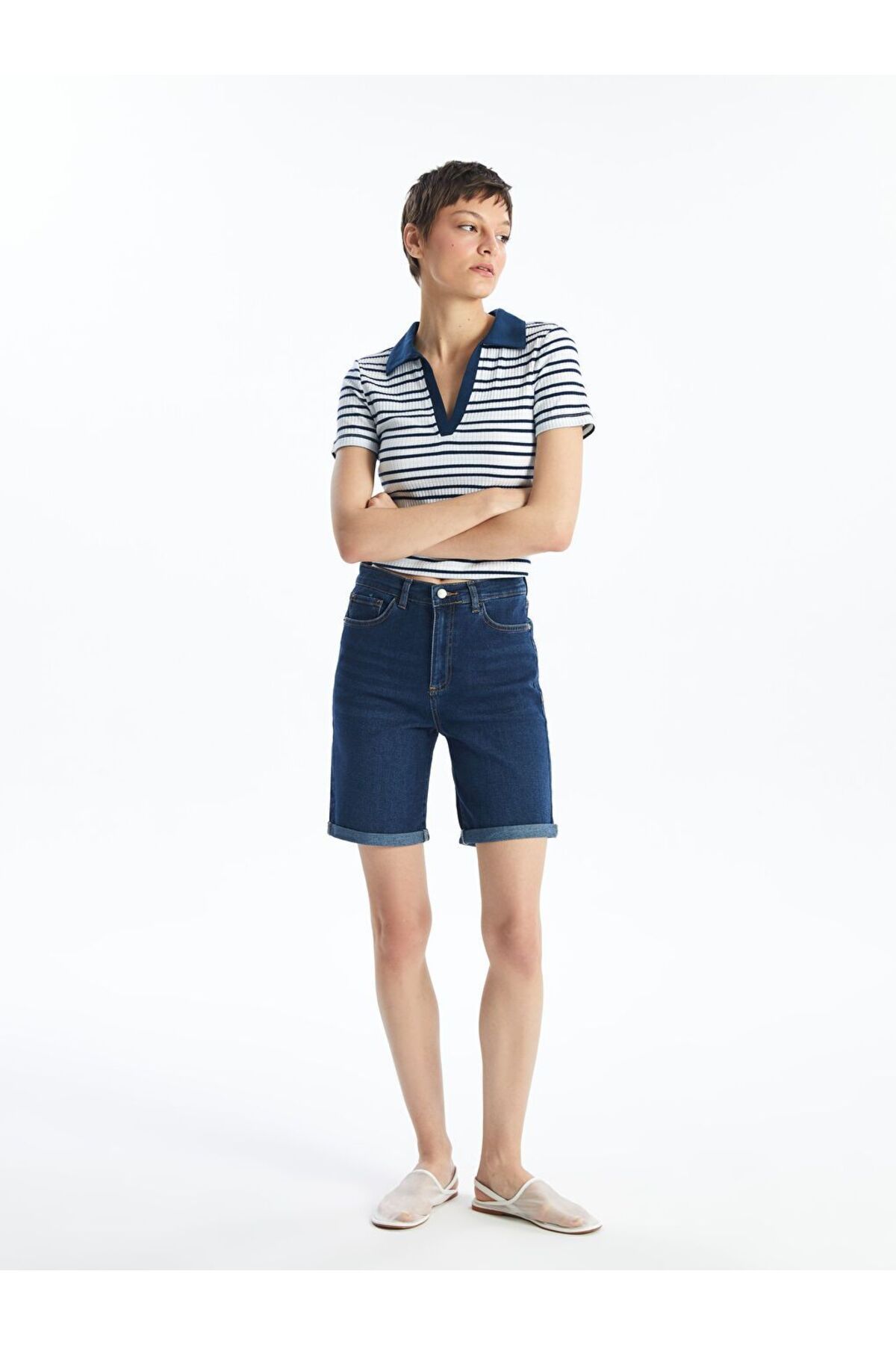 LC Waikiki Indigo Bermuda Fit Kadın Jean Şort