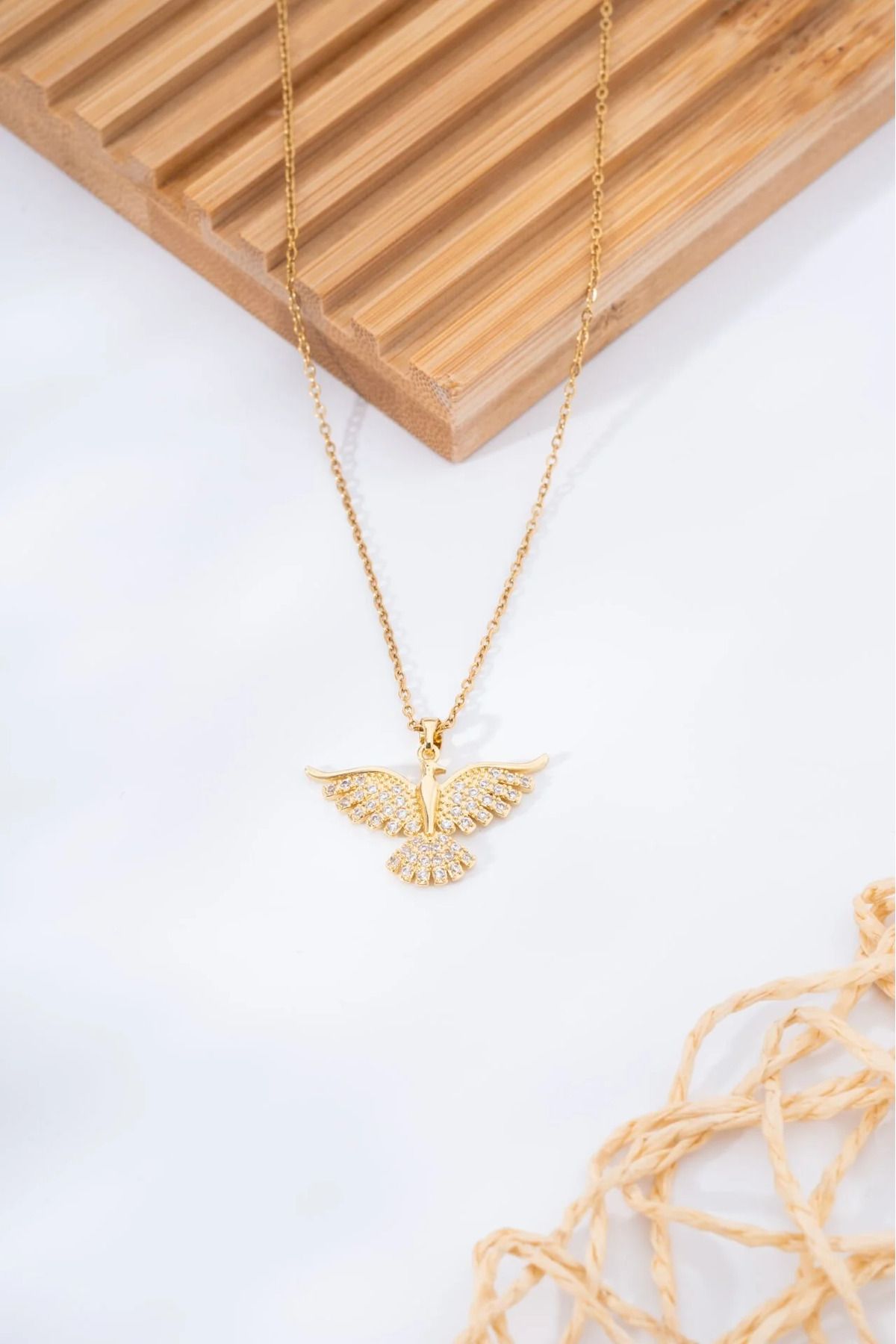 SOFT Gold Anka Kuş Figürlü Kolye