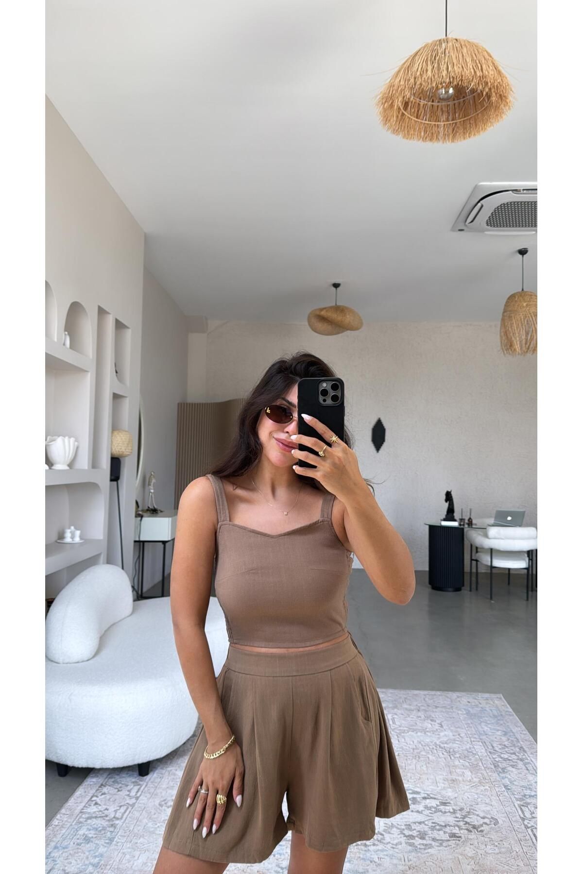 Buket Teke Camel Arkası Düğme Detaylı Keten Büstiyer