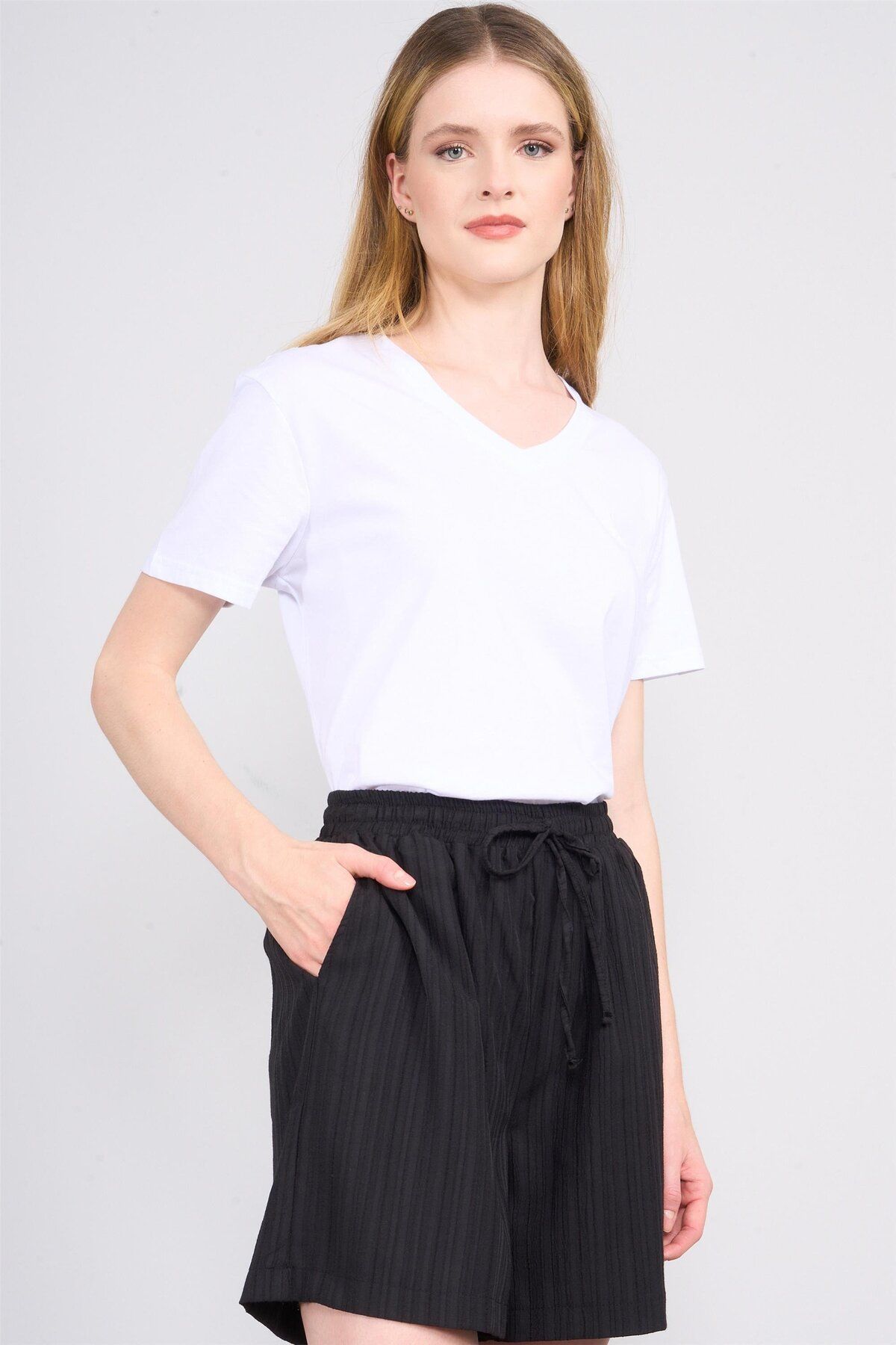 FİTHİT Çetinkaya Fithit 3265 V Yaka Basic T-shirt Çağla Beyaz