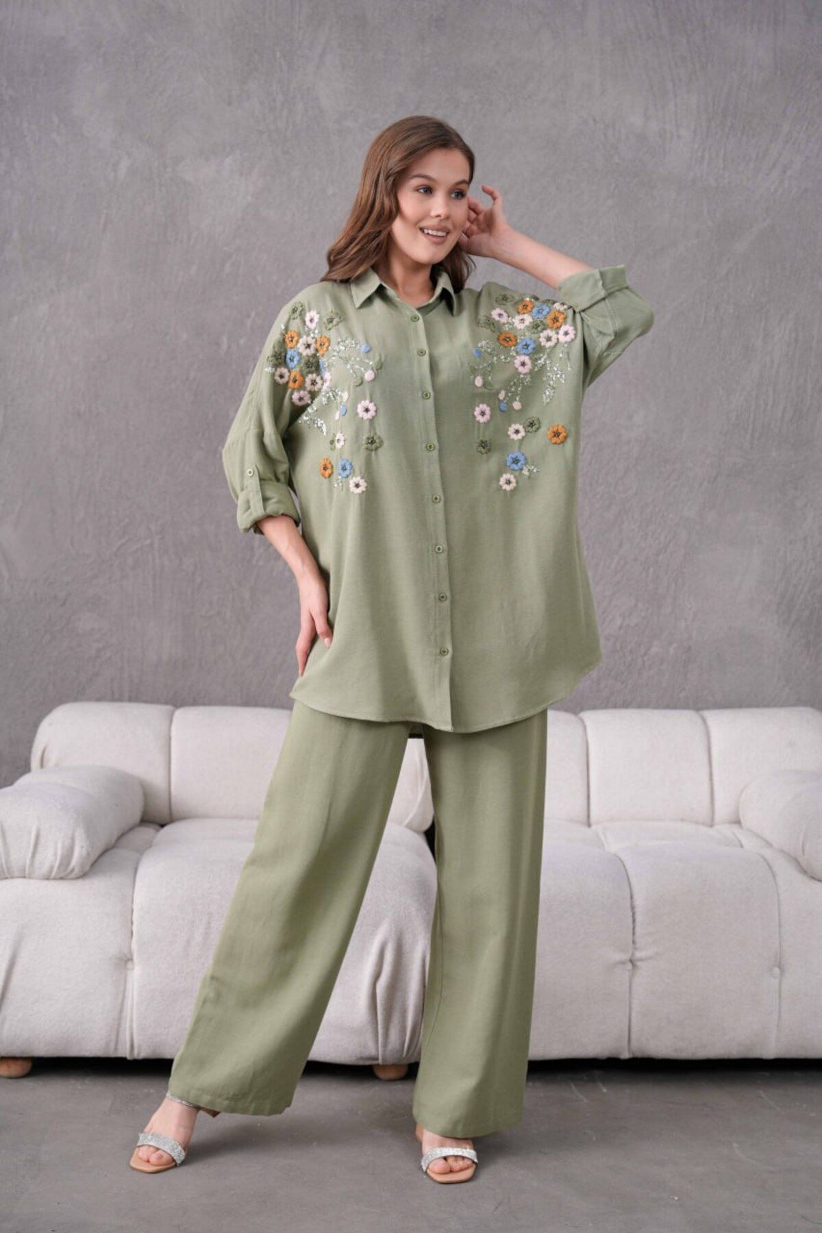 MVStore Kadın Çiçek Desenli Nakış İşlemeli Keten Oversize Gömlek