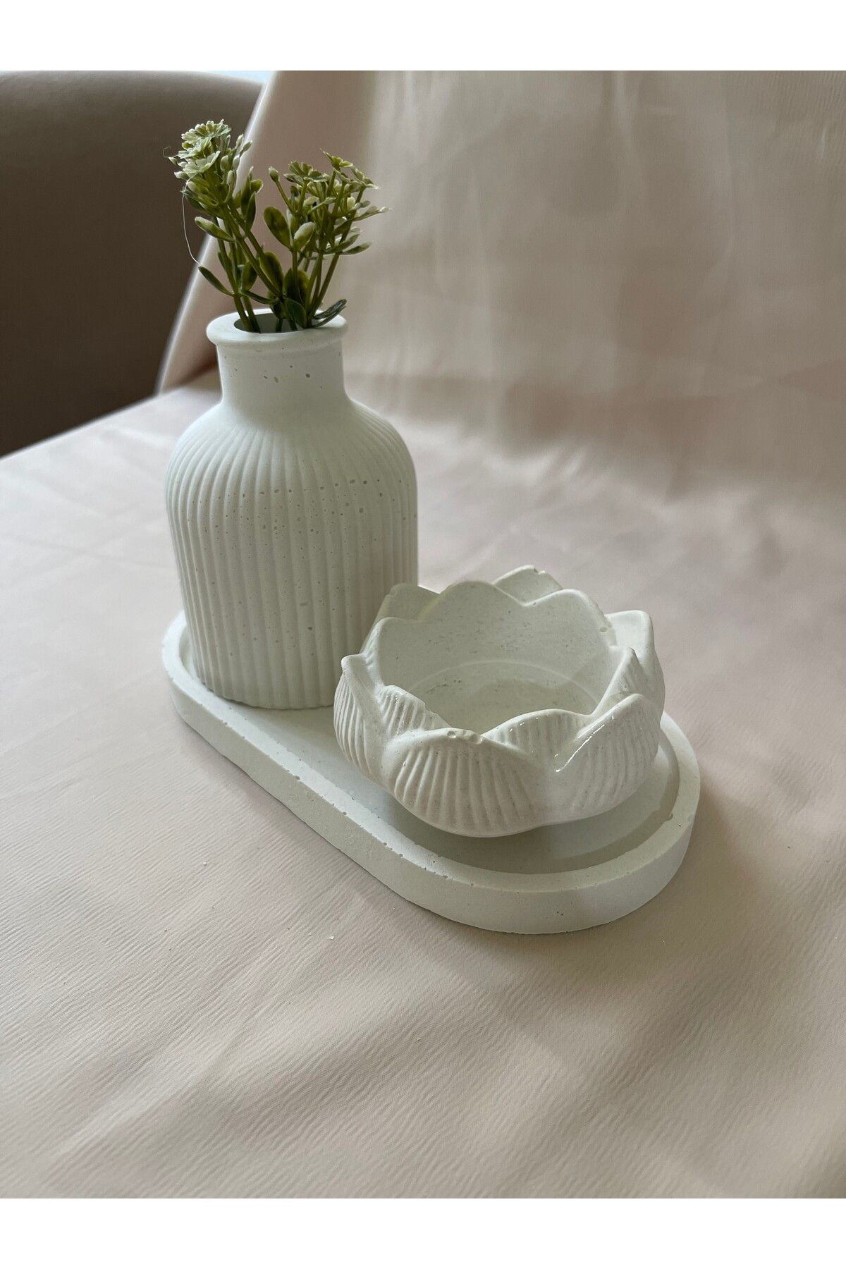 Monaform 3 Parça Dekoratif Beton vazo ve Lotus Mumluk set (Mum Dahil)