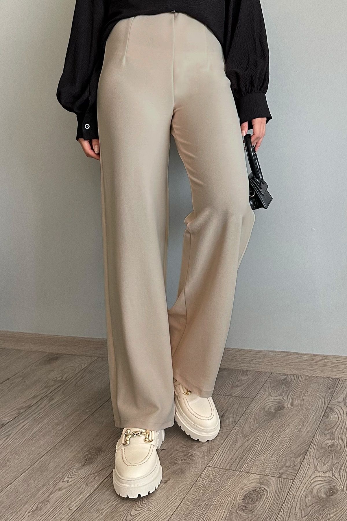 InStyle-Pensli Palazzo Beige Trousers 3
