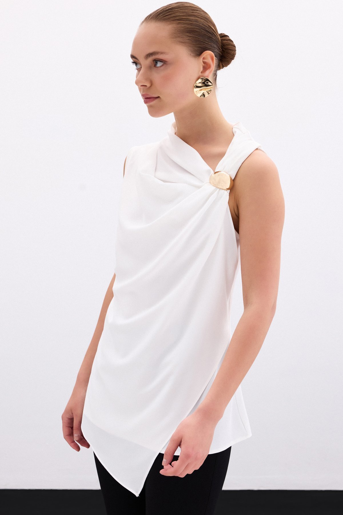Sateen-Μπλούζα Ecru One Shoulder Αξεσουάρ 4