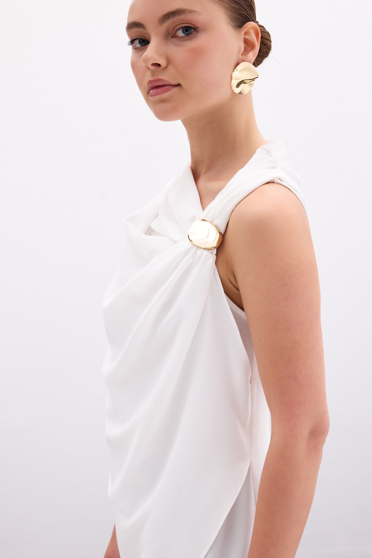 Sateen-Μπλούζα Ecru One Shoulder Αξεσουάρ 6