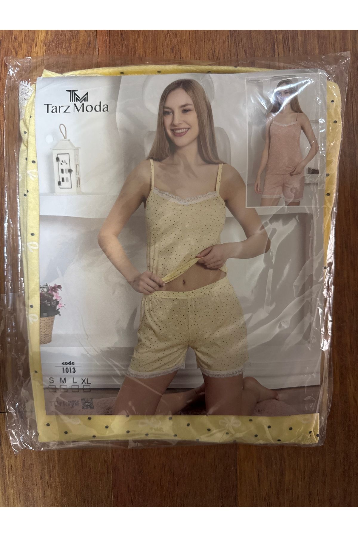 expermarket Genel markalar pijama takımı şortlu takım sarı renk yakası dantelli