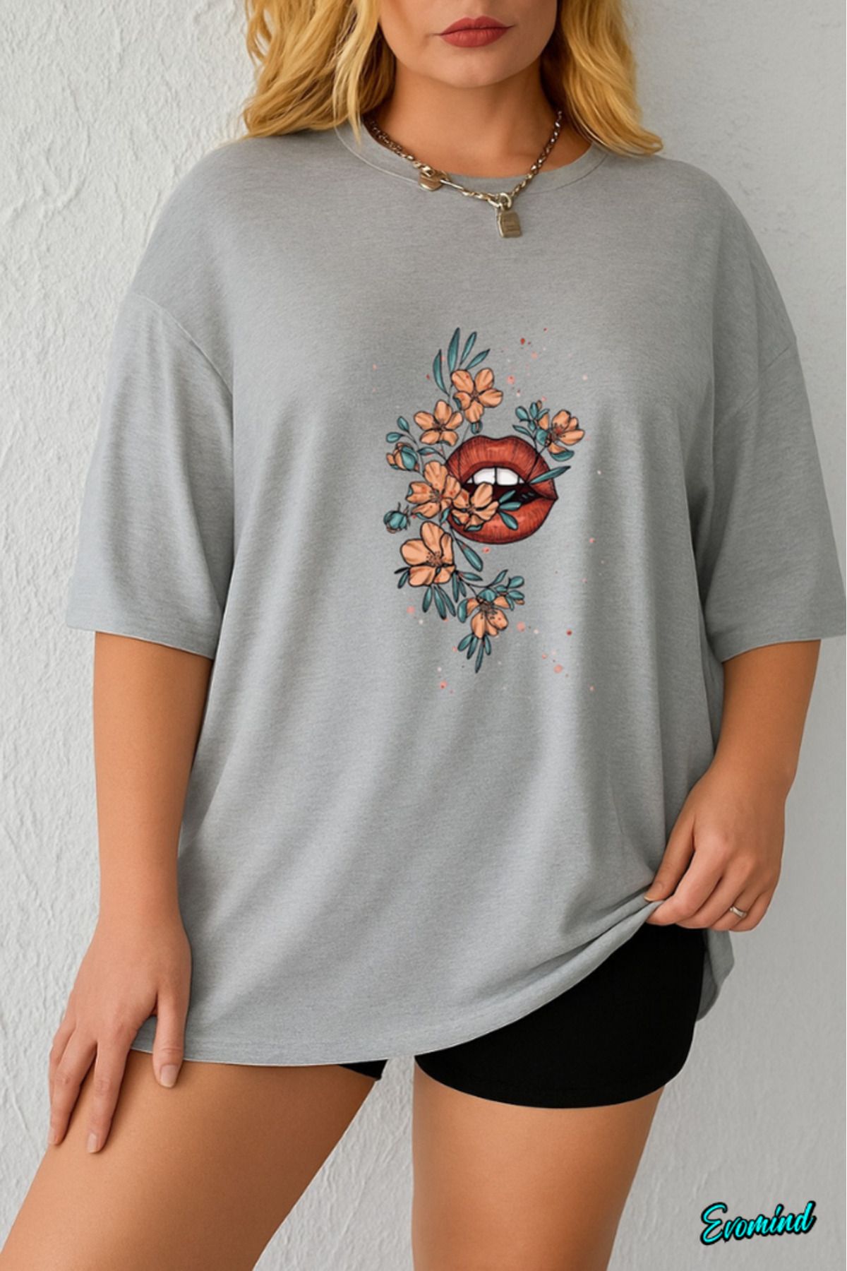 Evomind Büyük Beden Kedi Çiçek Baskılı T-shirt