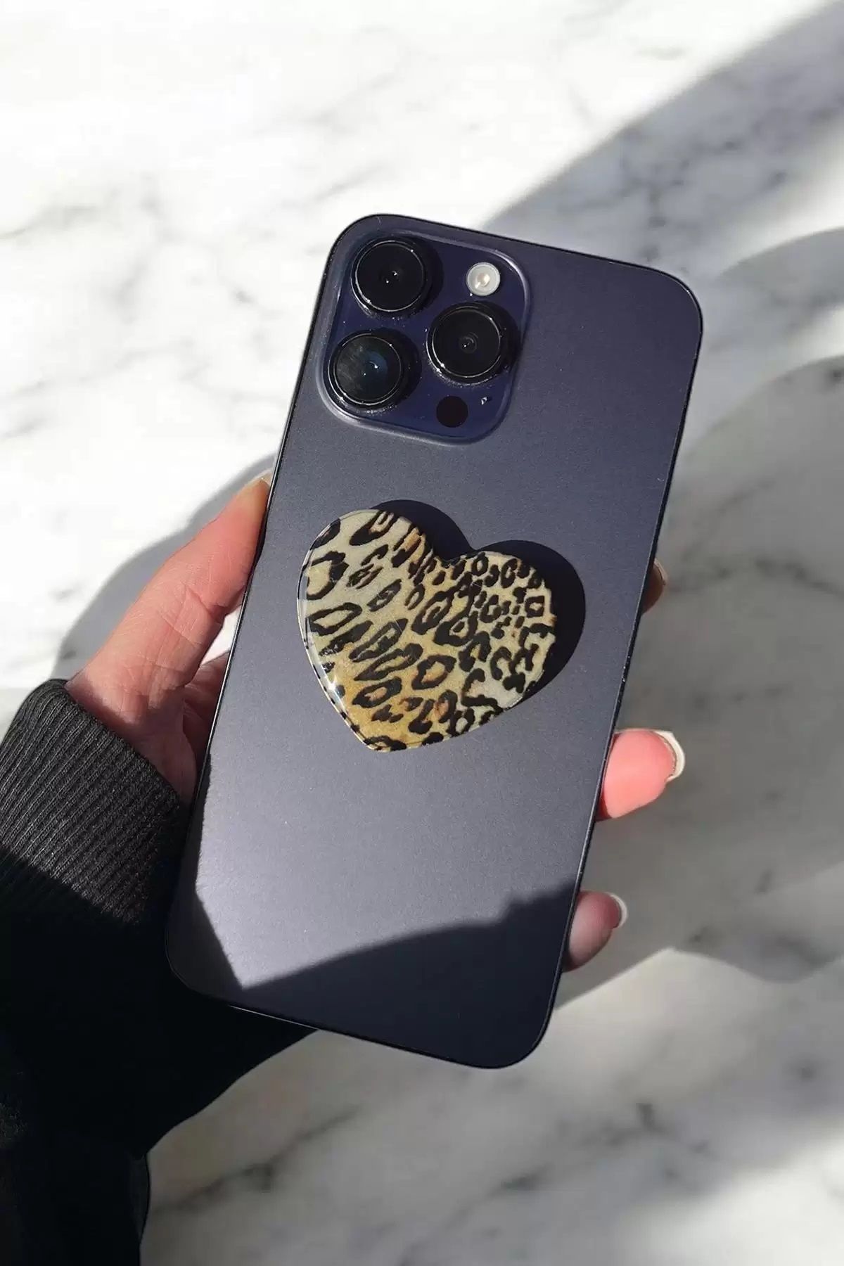 shai Kahve Renk Kalp Figürlü 3D Telefon Tutacağı