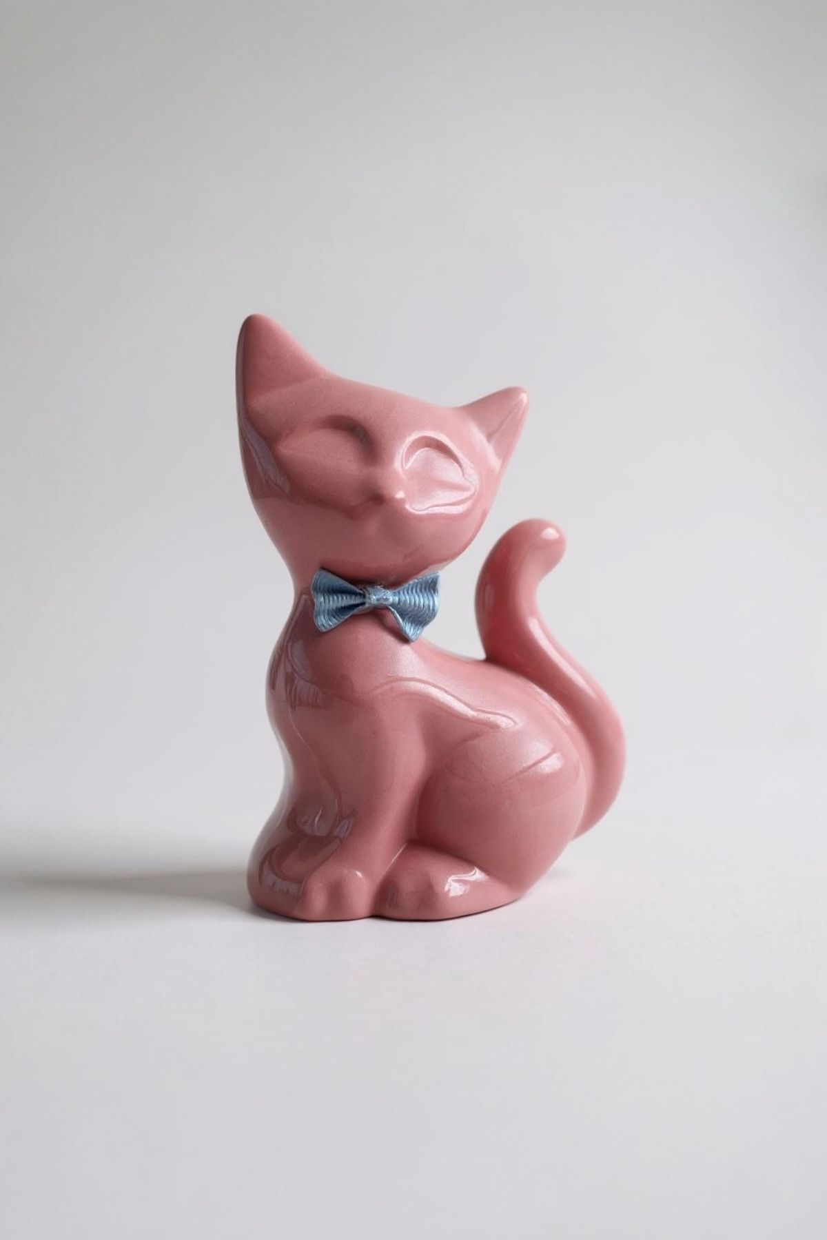 UCR HOME Fiyonklu Kedi Dekoratif Biblo Heykel Hediyelik Obje Süs Aksesuar
