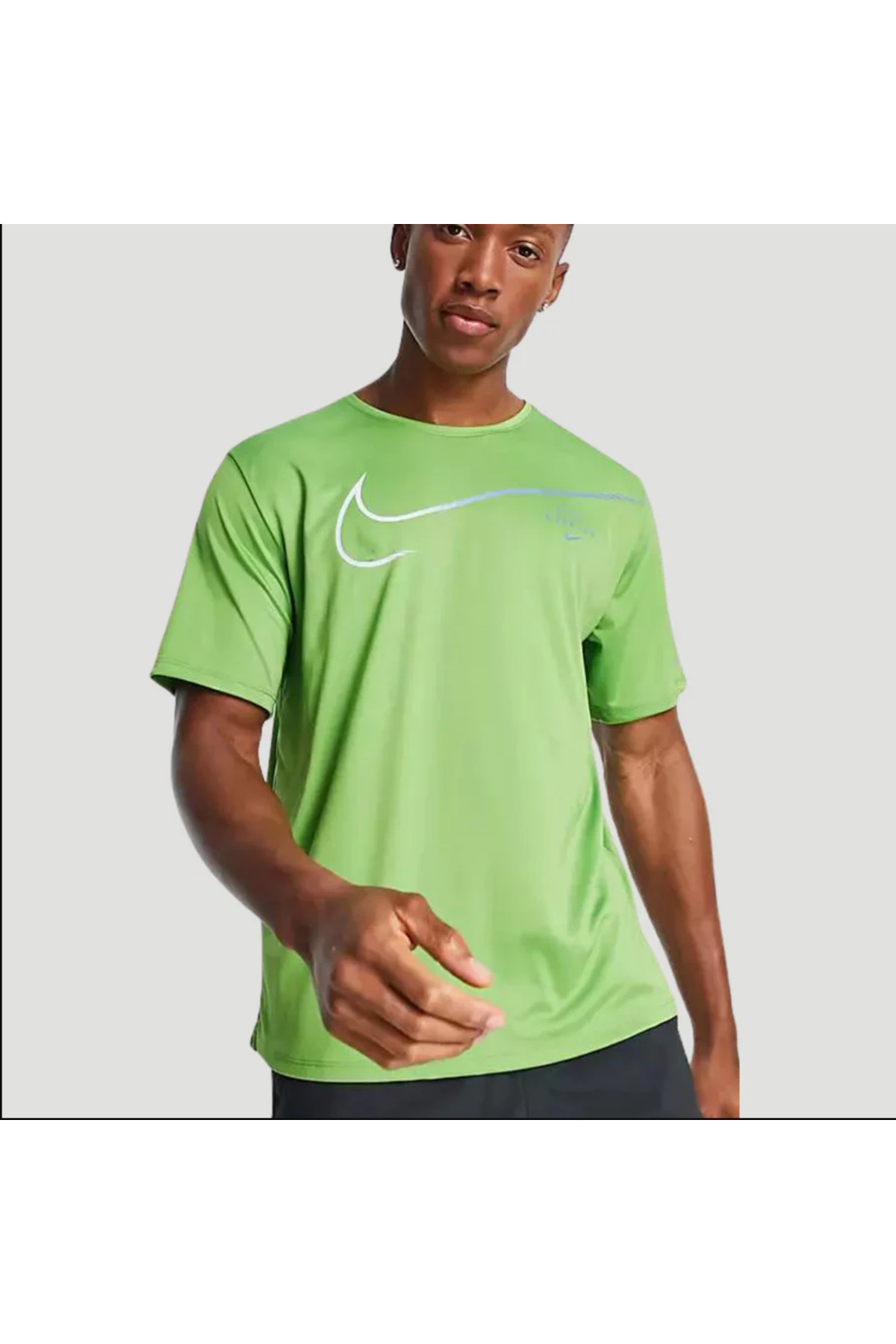 تیشرتمردانهNikeسبز تیشرتمردانهNikeسبز