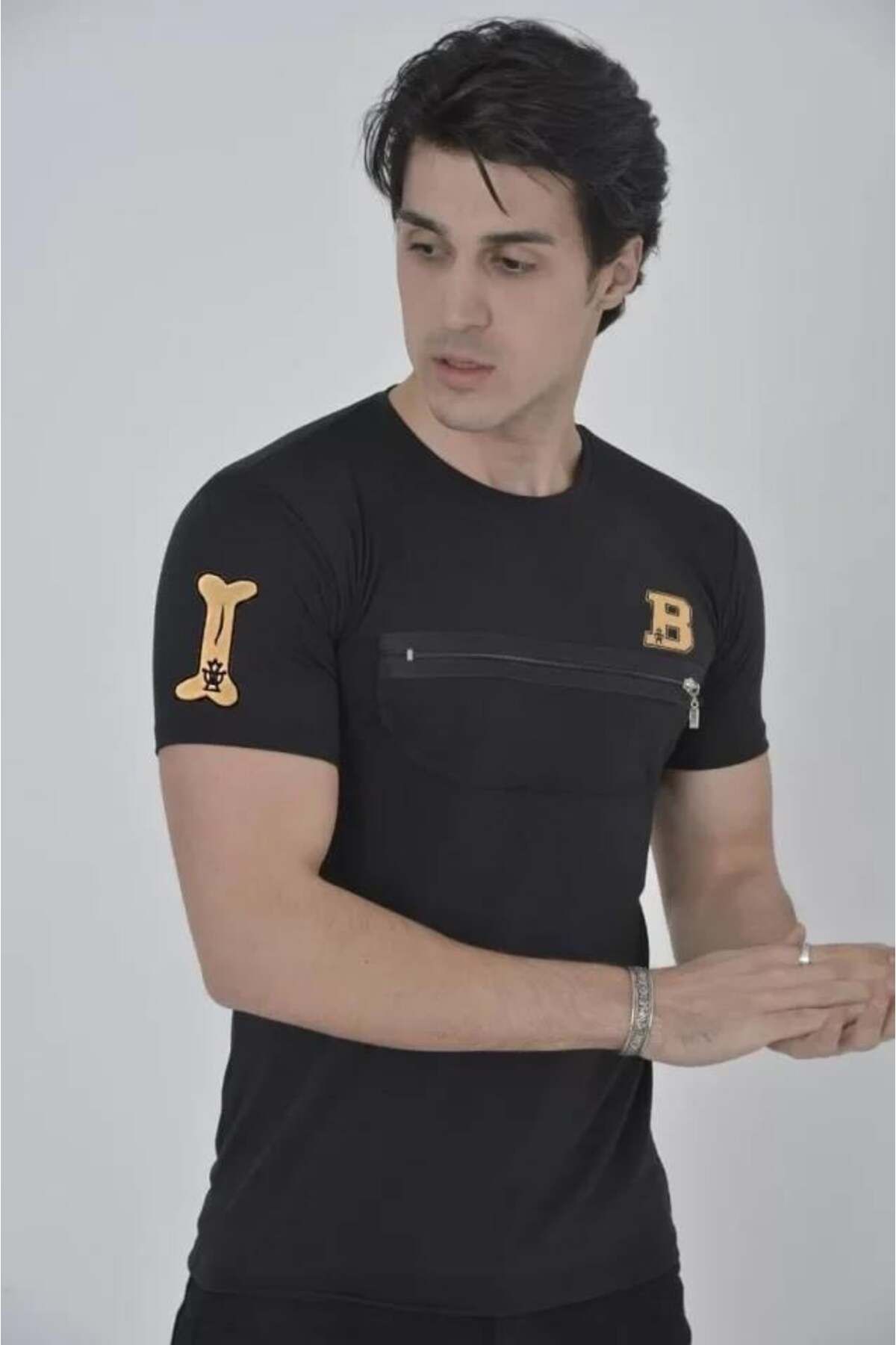 modamtn Unisex Göğüs Fermuarlı Baskılı T-Shirt - Siyah