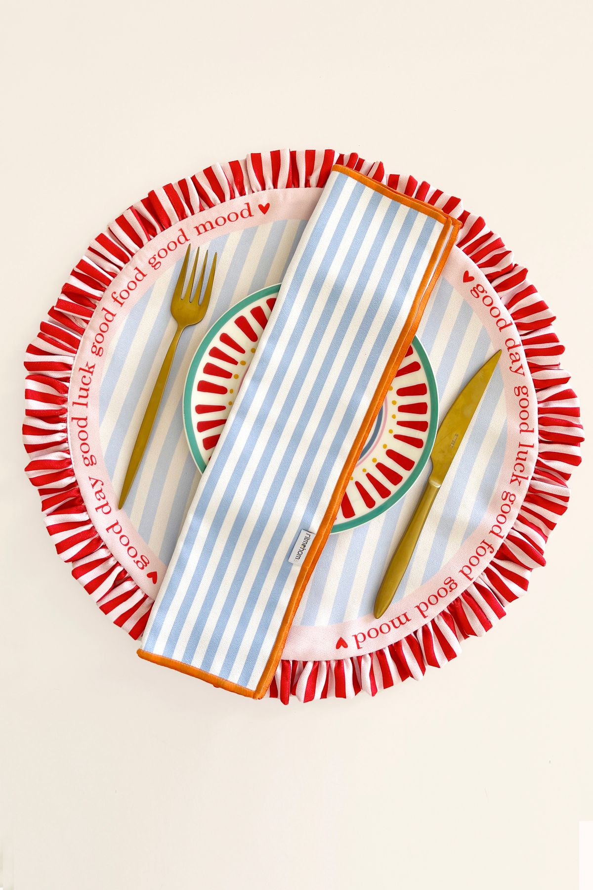 RİTMOHOME Fırfırlı, Yuvarlak, Marin, Sloganlı, Baskılı, Renkli, Çizgili Amerikan Servis 40Cm Çap (1 ADET)