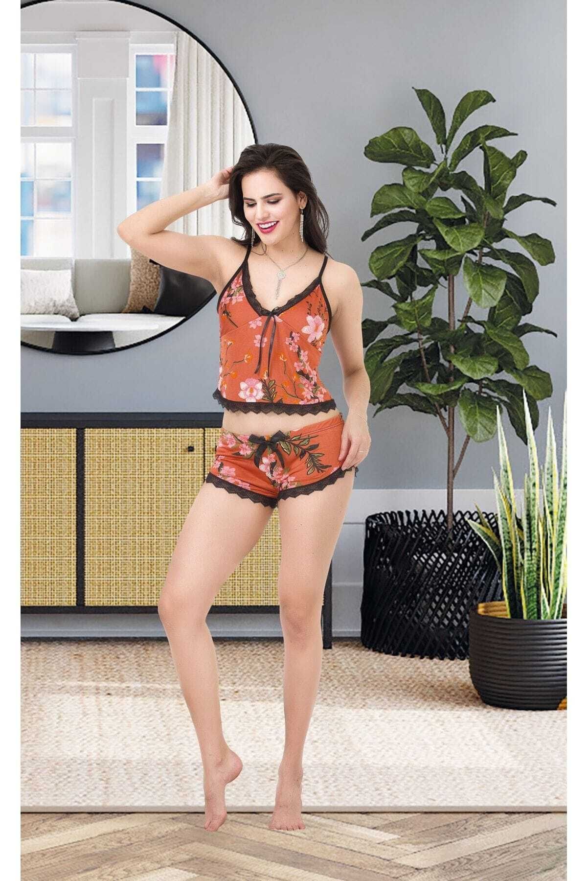 Viselya Çiçek Desen Dantelli Şortlu Takım