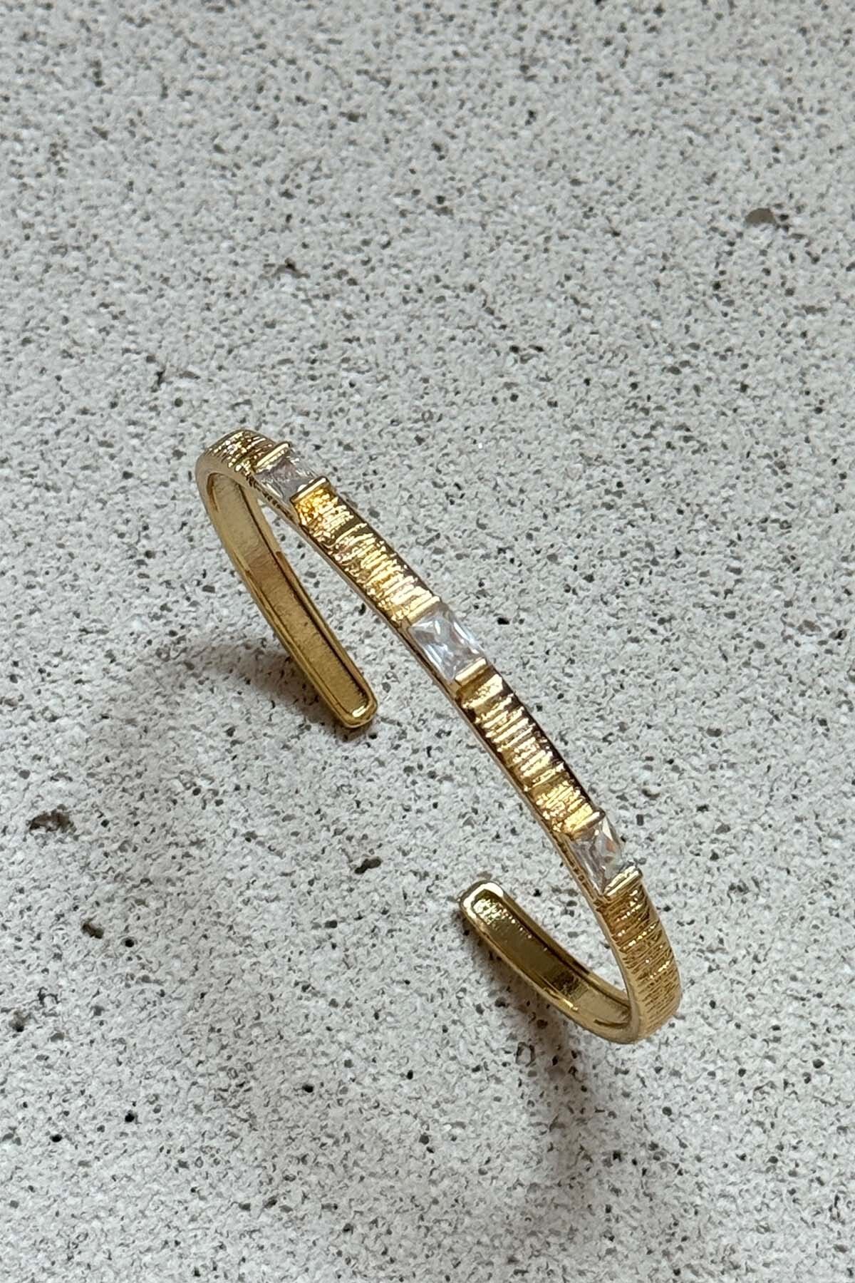 AMORE.İST STORE Zirkon Taşlı Kelepçe Bileklik