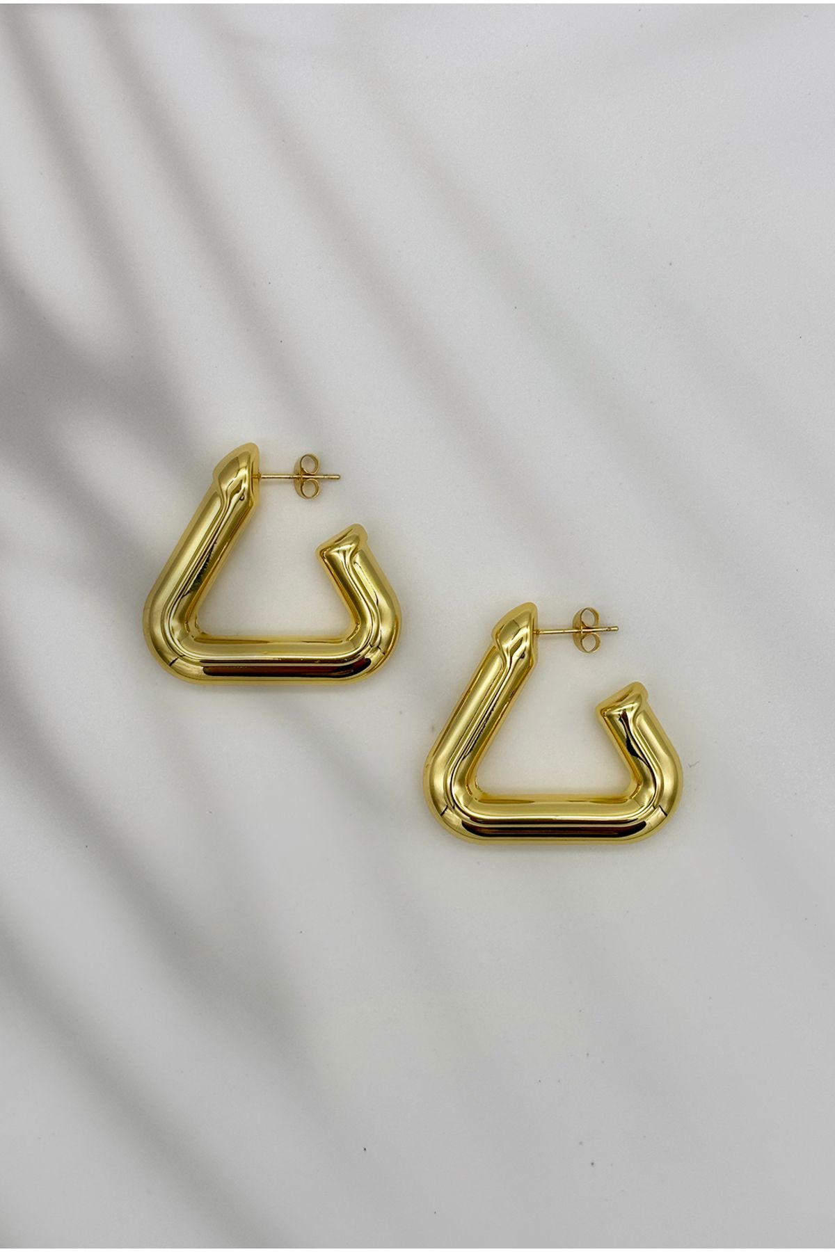 Tiny Lumo Kalın Üçgen Halka Küpe Gold Renk